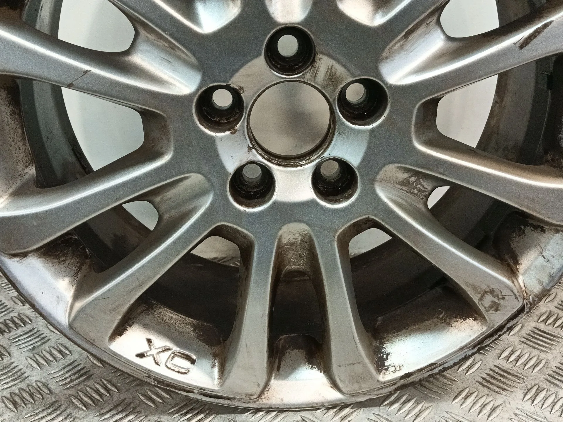 Llanta para Volvo Xc60