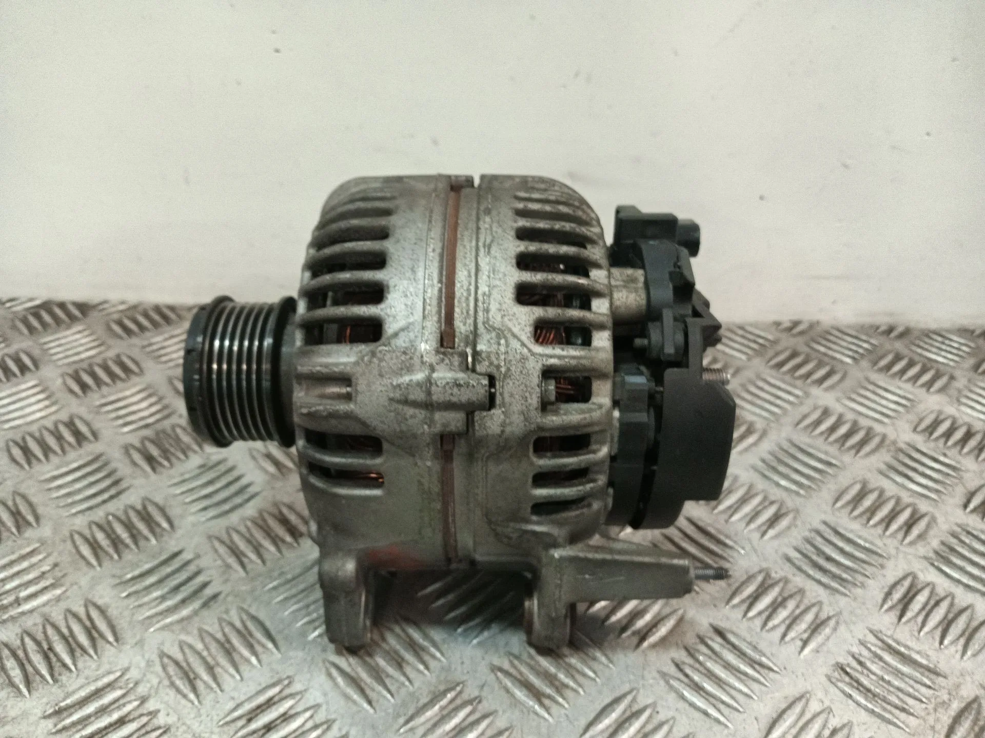 Alternador para Volkswagen Polo Iv (9N_, 9A_)