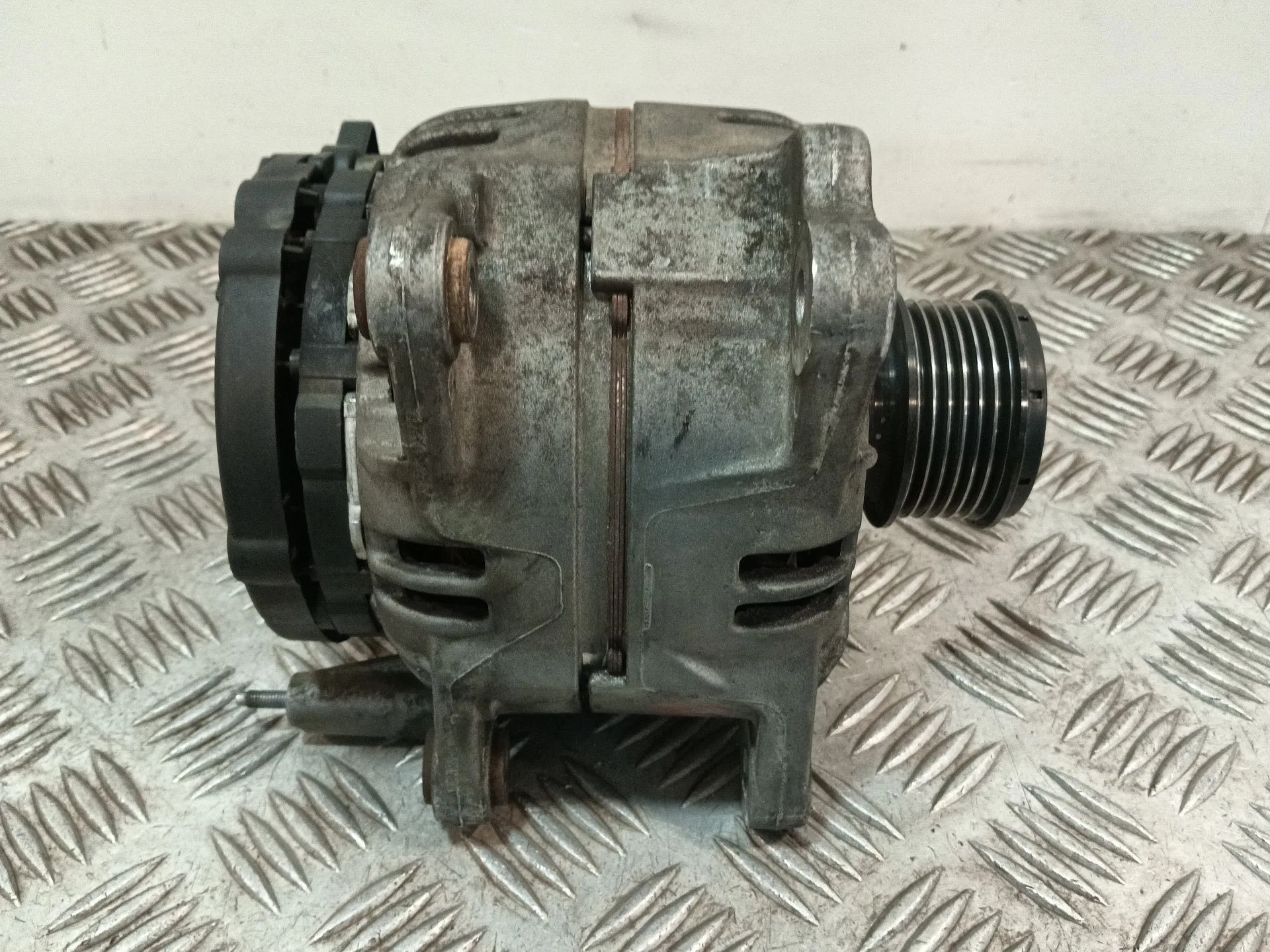 Alternador para Volkswagen Polo Iv (9N_, 9A_)