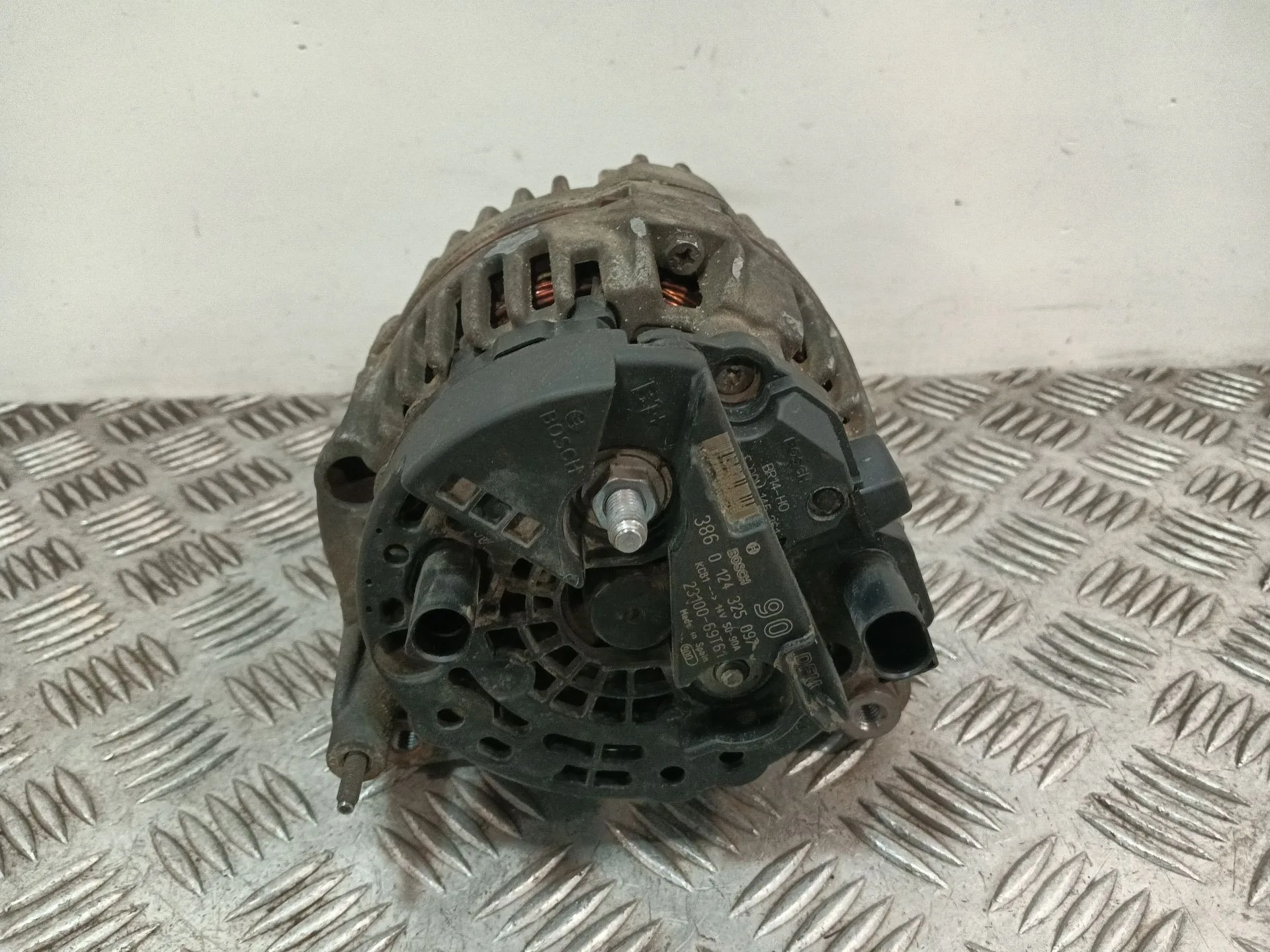 Alternador para Nissan Cabstar E (Tl_, Vl_)
