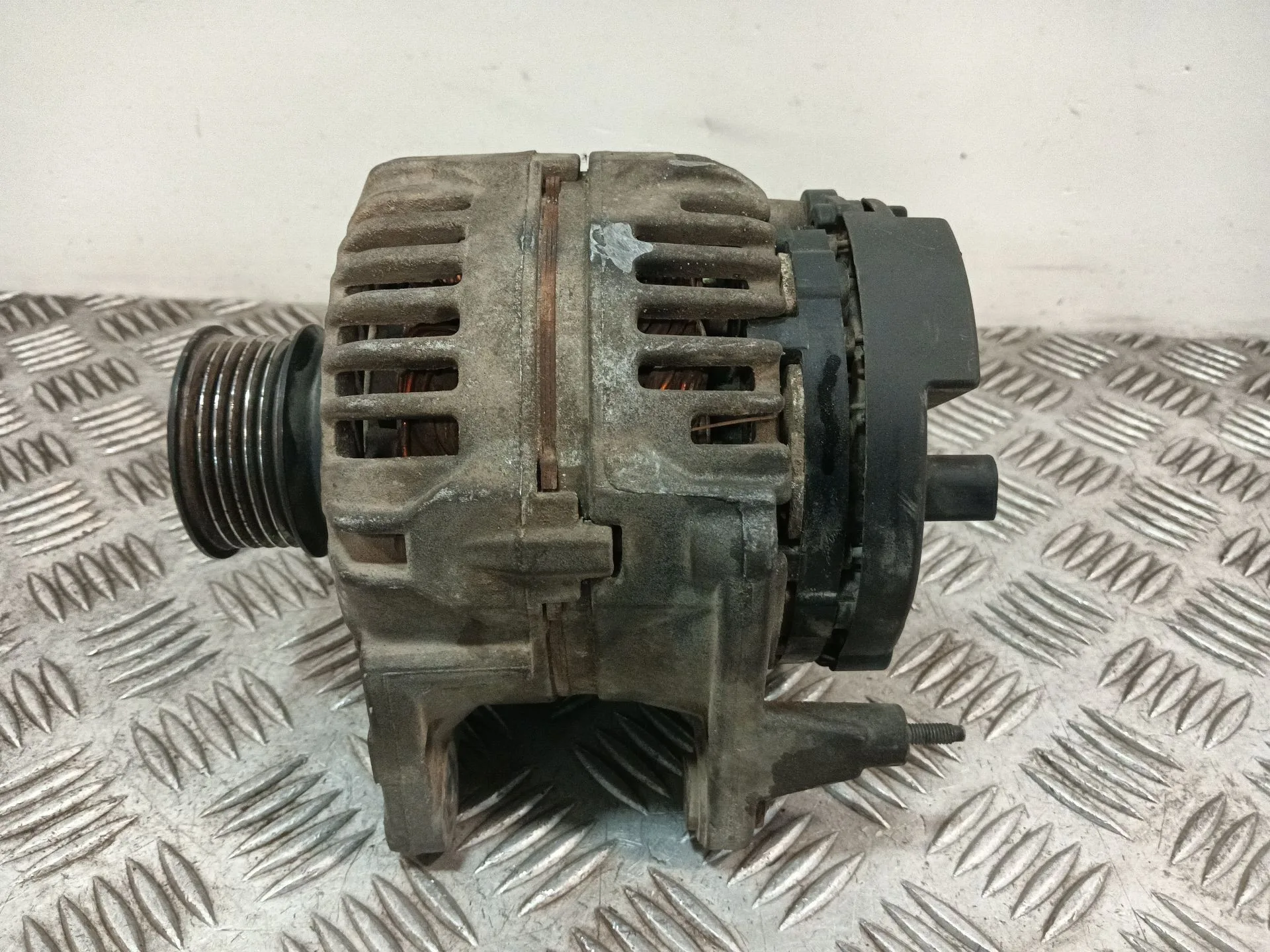 Alternador para Nissan Cabstar E (Tl_, Vl_)