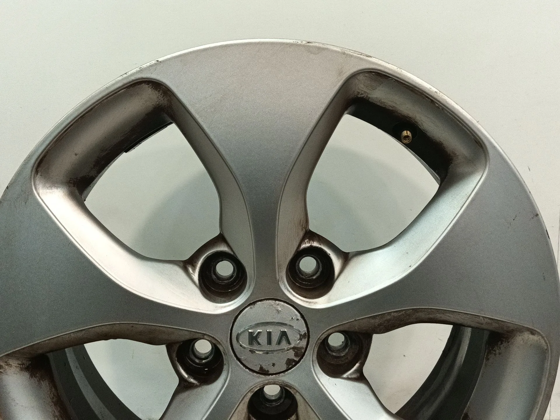 Llanta para Kia Carens Iv