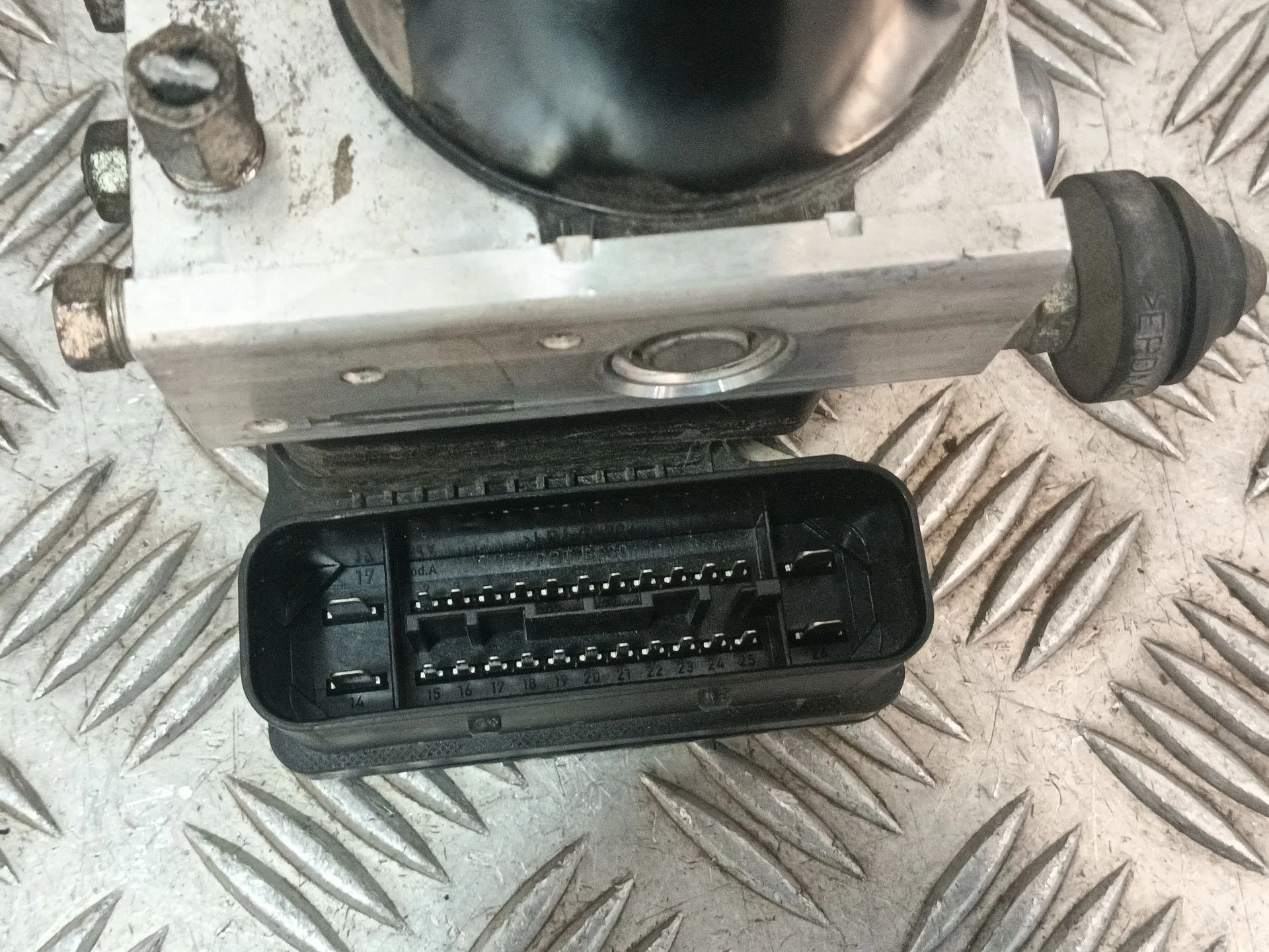 Abs para Suzuki Swift Iii (Mz, Ez)