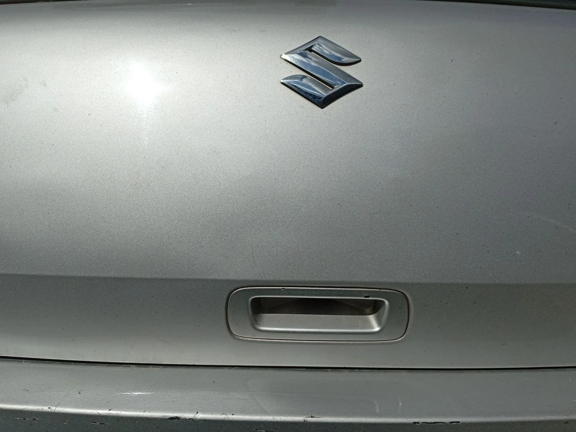 Maneta Exterior Porton para Suzuki Swift Iii (Mz, Ez)