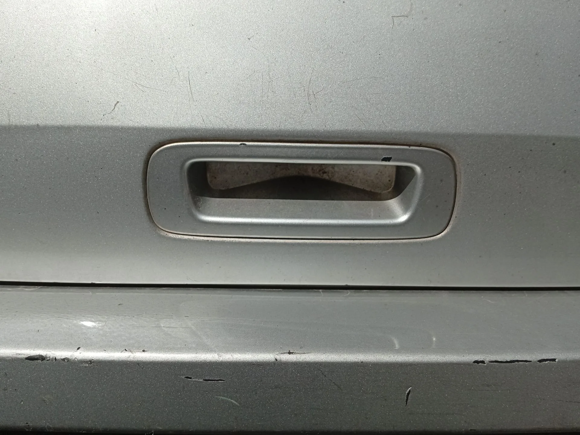 Maneta Exterior Porton para Suzuki Swift Iii (Mz, Ez)