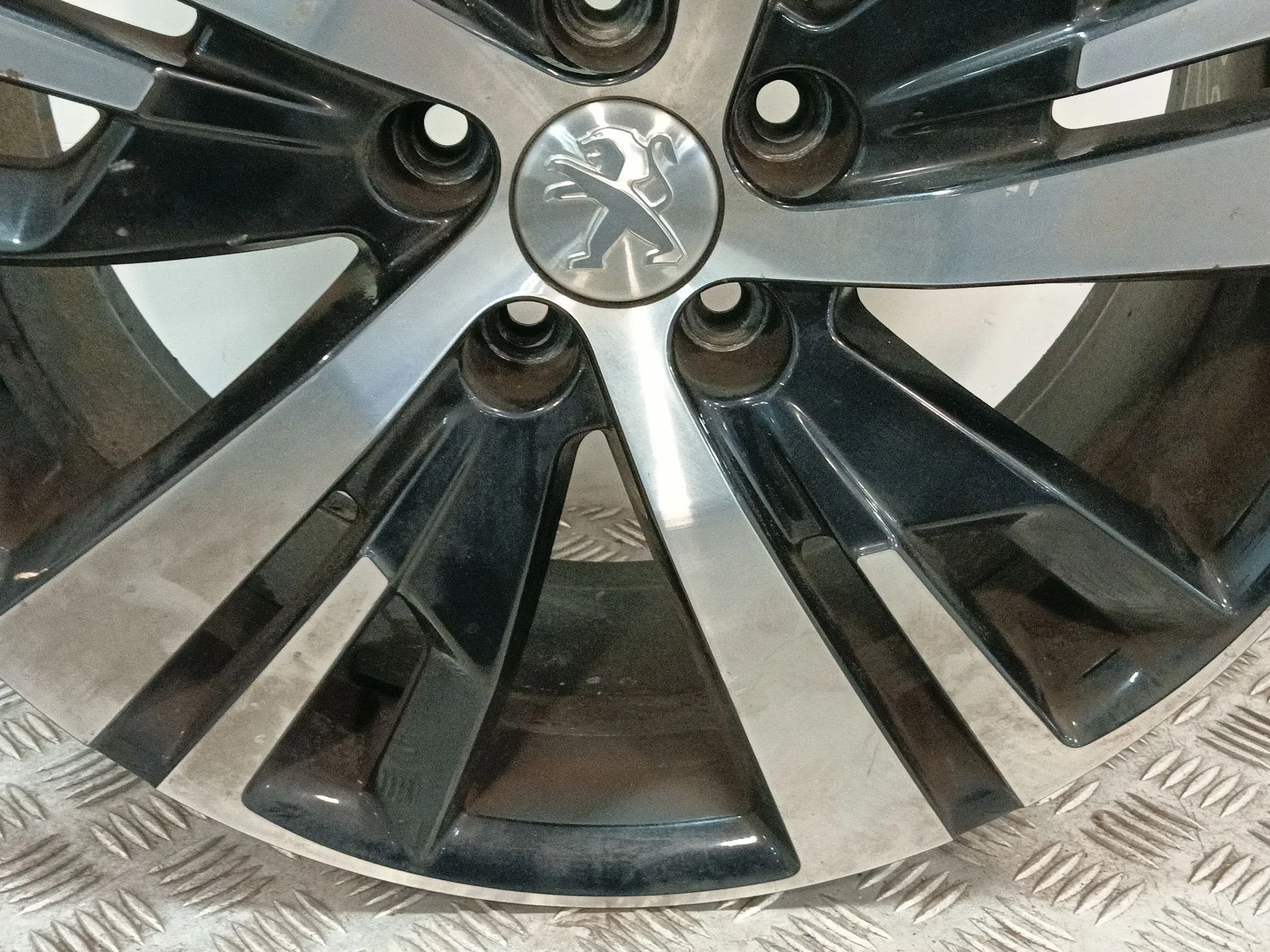 Llanta para Peugeot 3008 Ii Suv (Mc_, Mr_, Mj_, M4_)