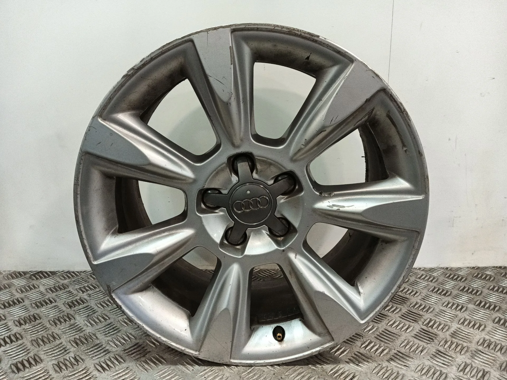 Llanta para Audi A4 Allroad Quattro (8K)