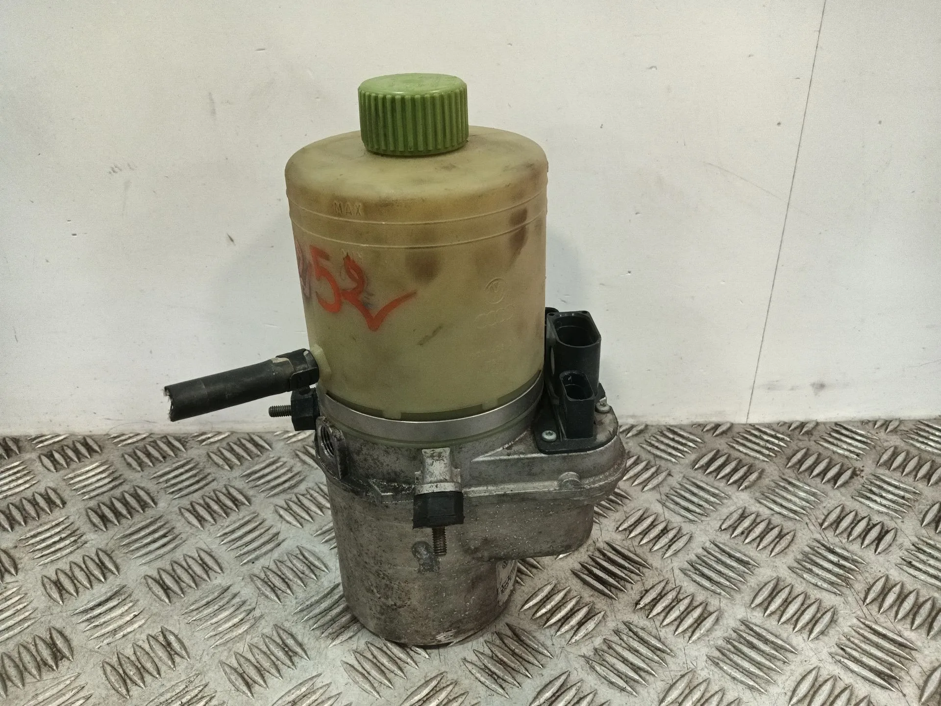Bomba Direccion para Seat Ibiza Iii (6L1)