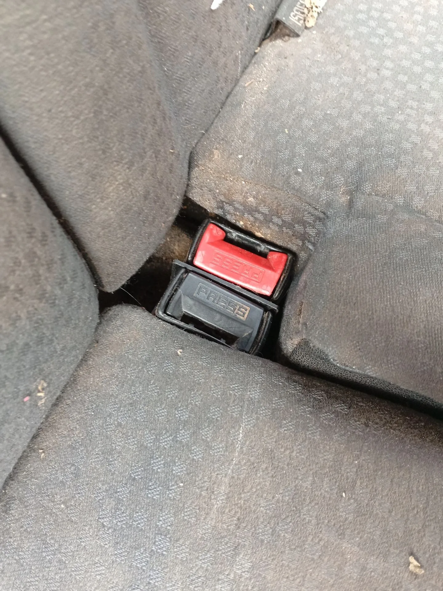 Enganche Cinturon Trasero Izquierdo para Renault Clio Ii (Bb_, Cb_)