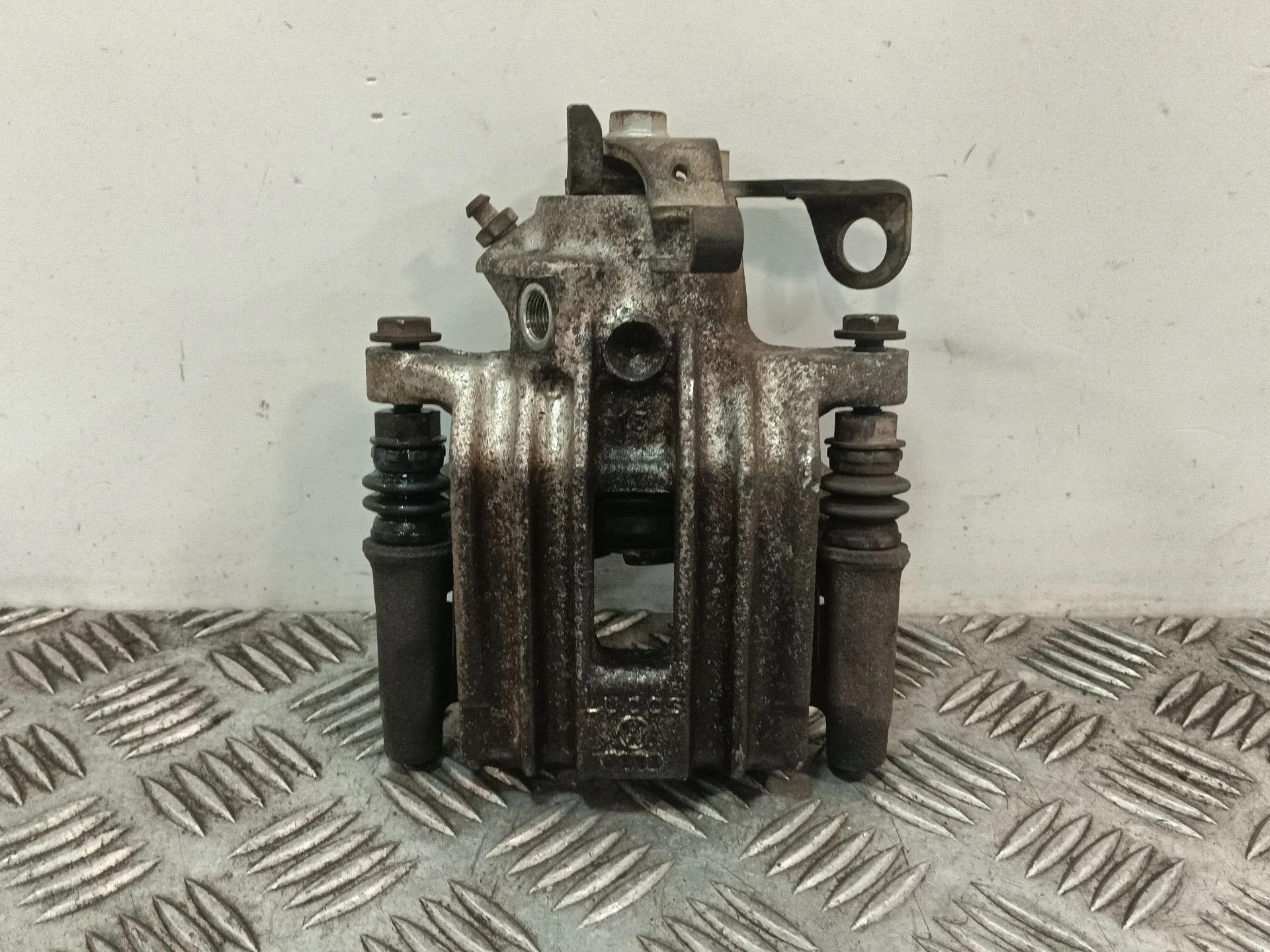Pinza Freno Trasera Izquierda para Skoda Octavia I Combi (1U5)