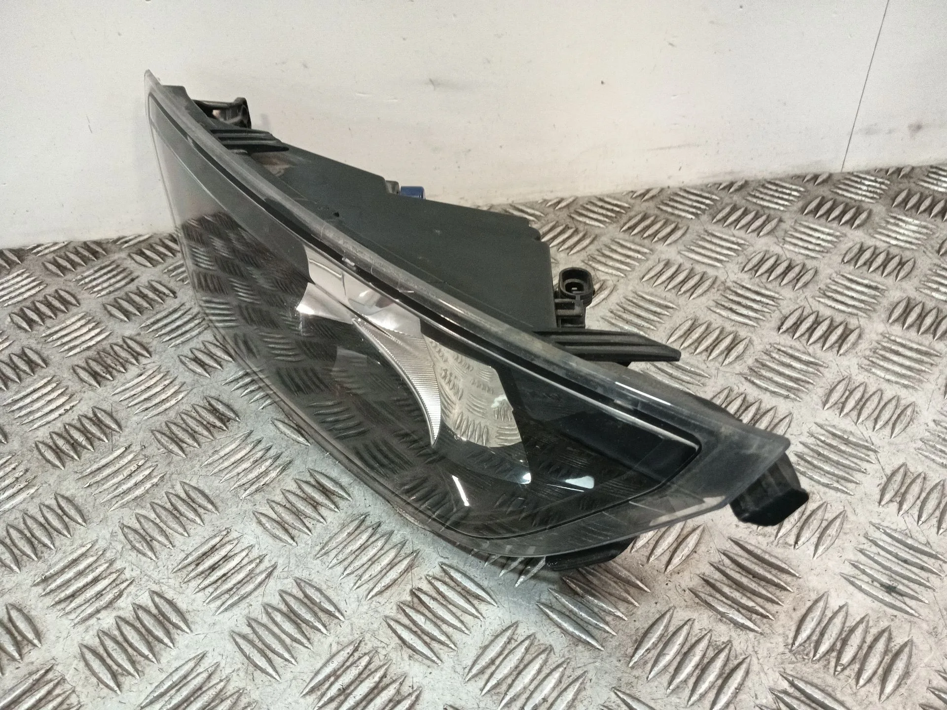 Faro Antiniebla Derecho para Skoda Fabia