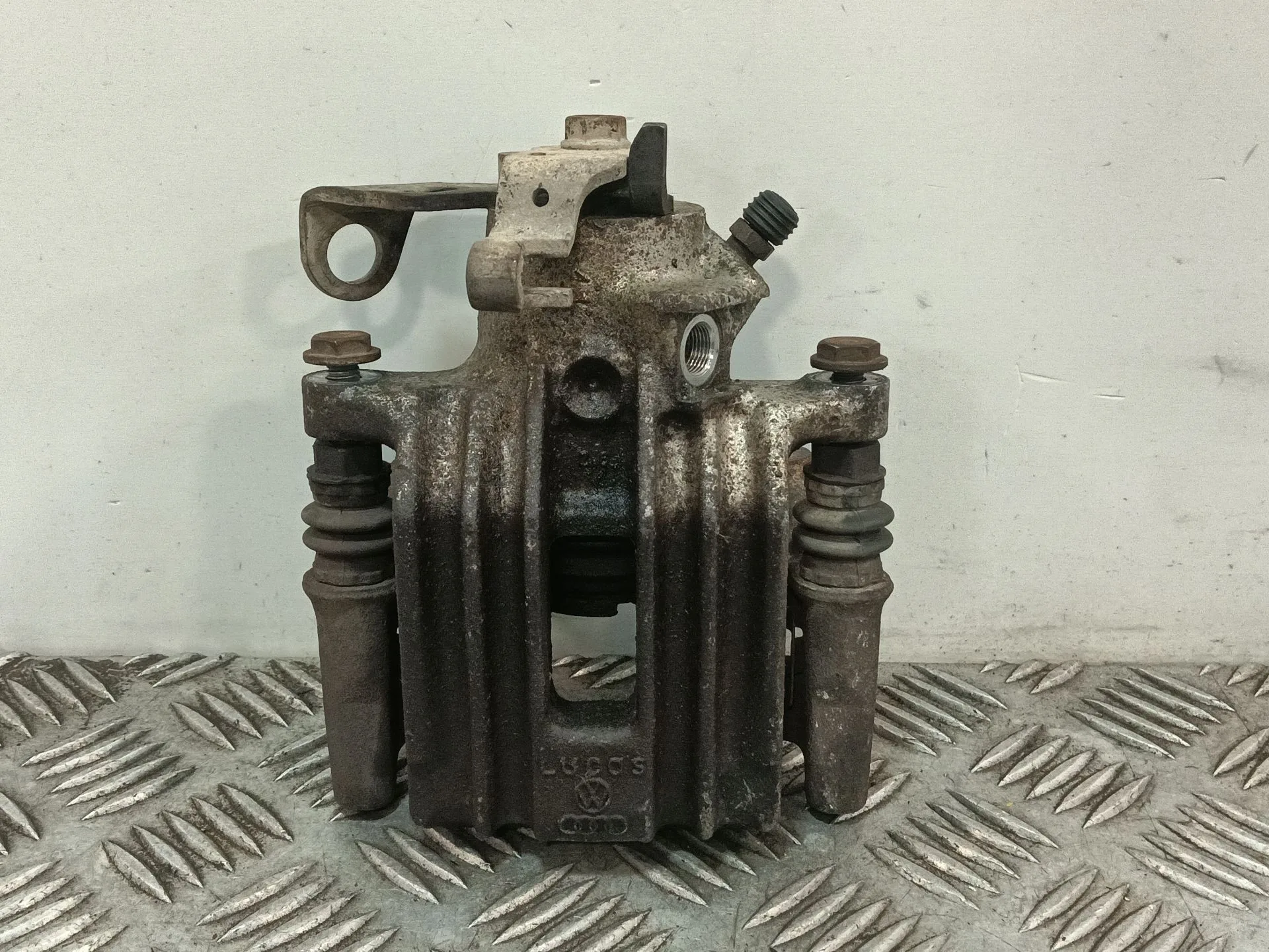 Pinza Freno Trasera Derecha para Skoda Octavia I Combi (1U5)