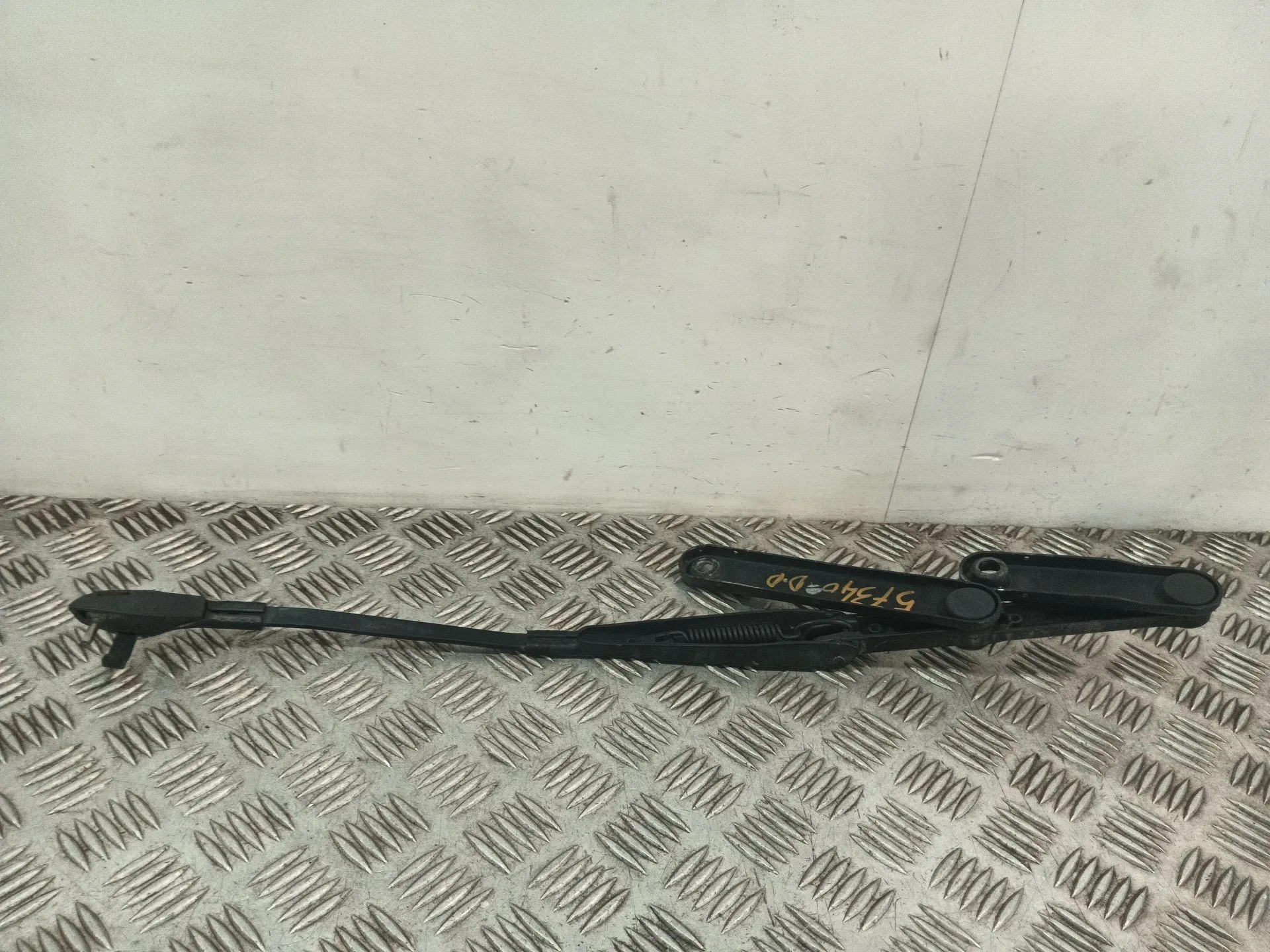 Brazo Limpia Delantero Derecho para Volkswagen Touareg (7L6)
