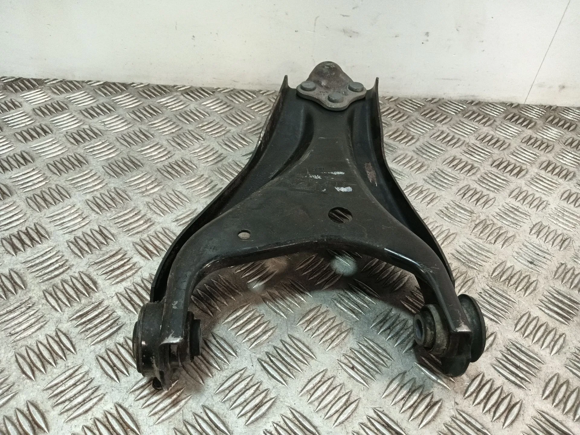 Brazo Suspension Inferior Delantero Derecho para Dacia Duster