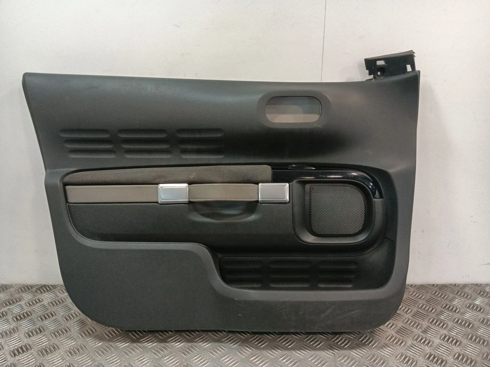 Guarnecido Puerta Delantera Izquierda para Citroën C3 Aircross I (2R_, 2C_)