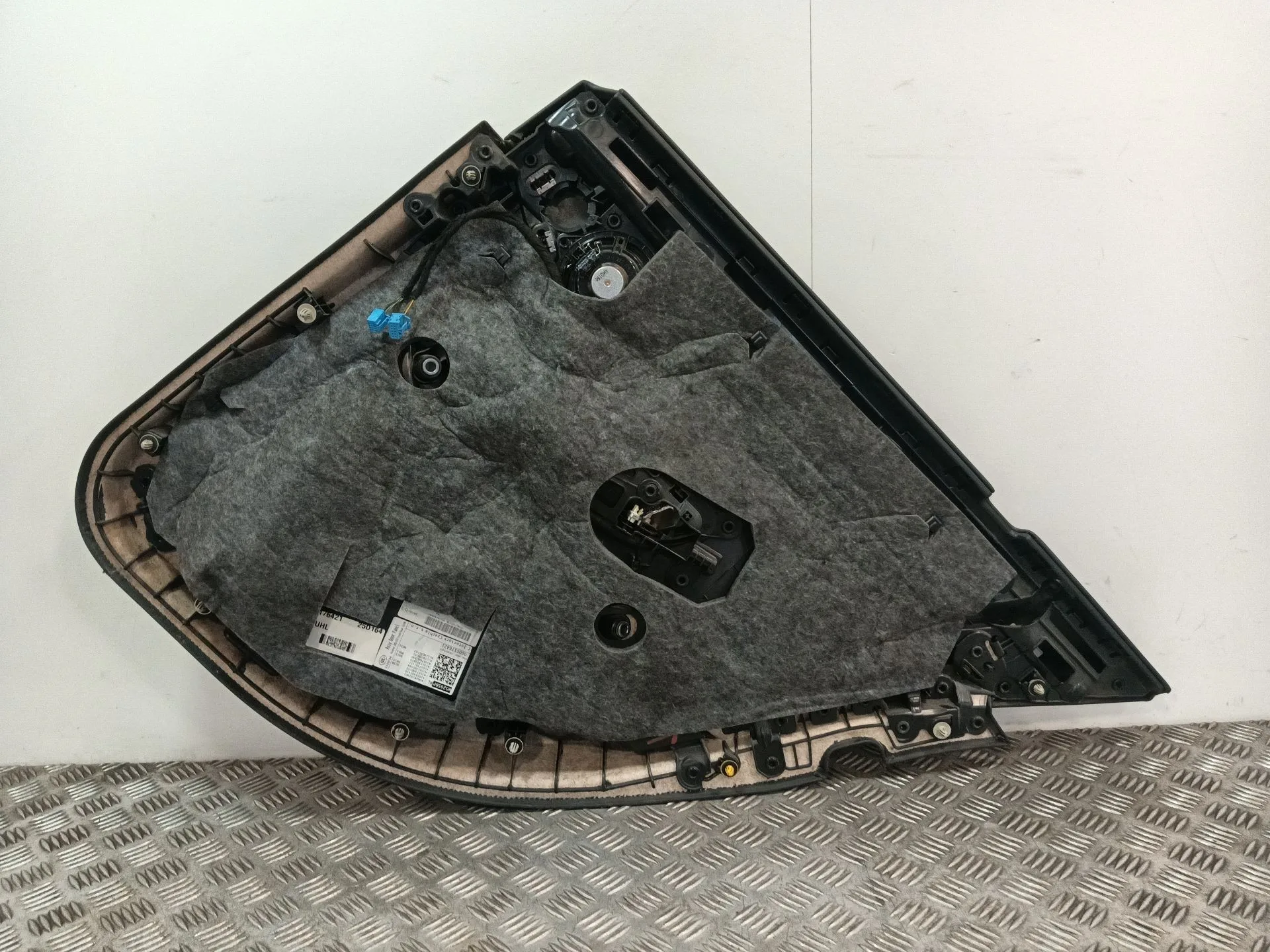 Guarnecido Puerta Trasera Izquierda para Mercedes-Benz Clase C (W205)