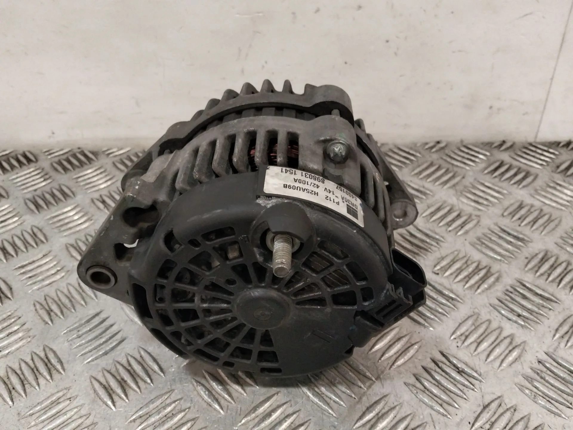 Alternador para Opel Astra H (A04)