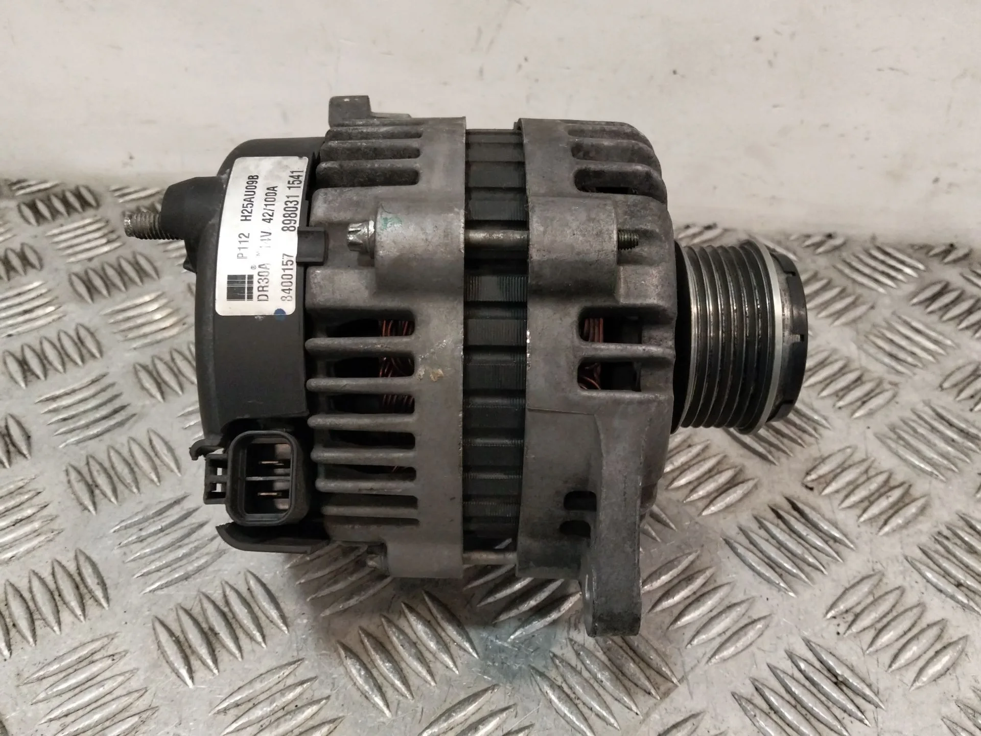 Alternador para Opel Astra H (A04)