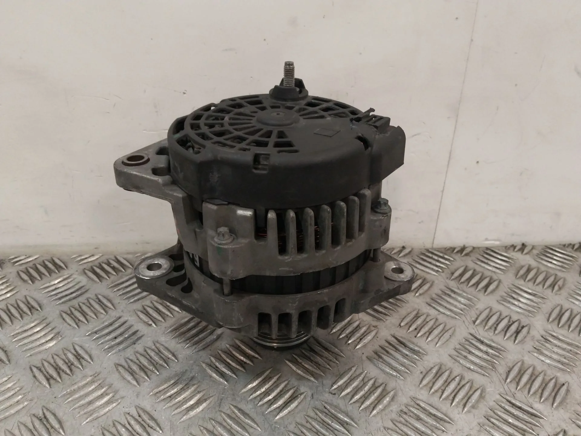 Alternador para Opel Astra H (A04)
