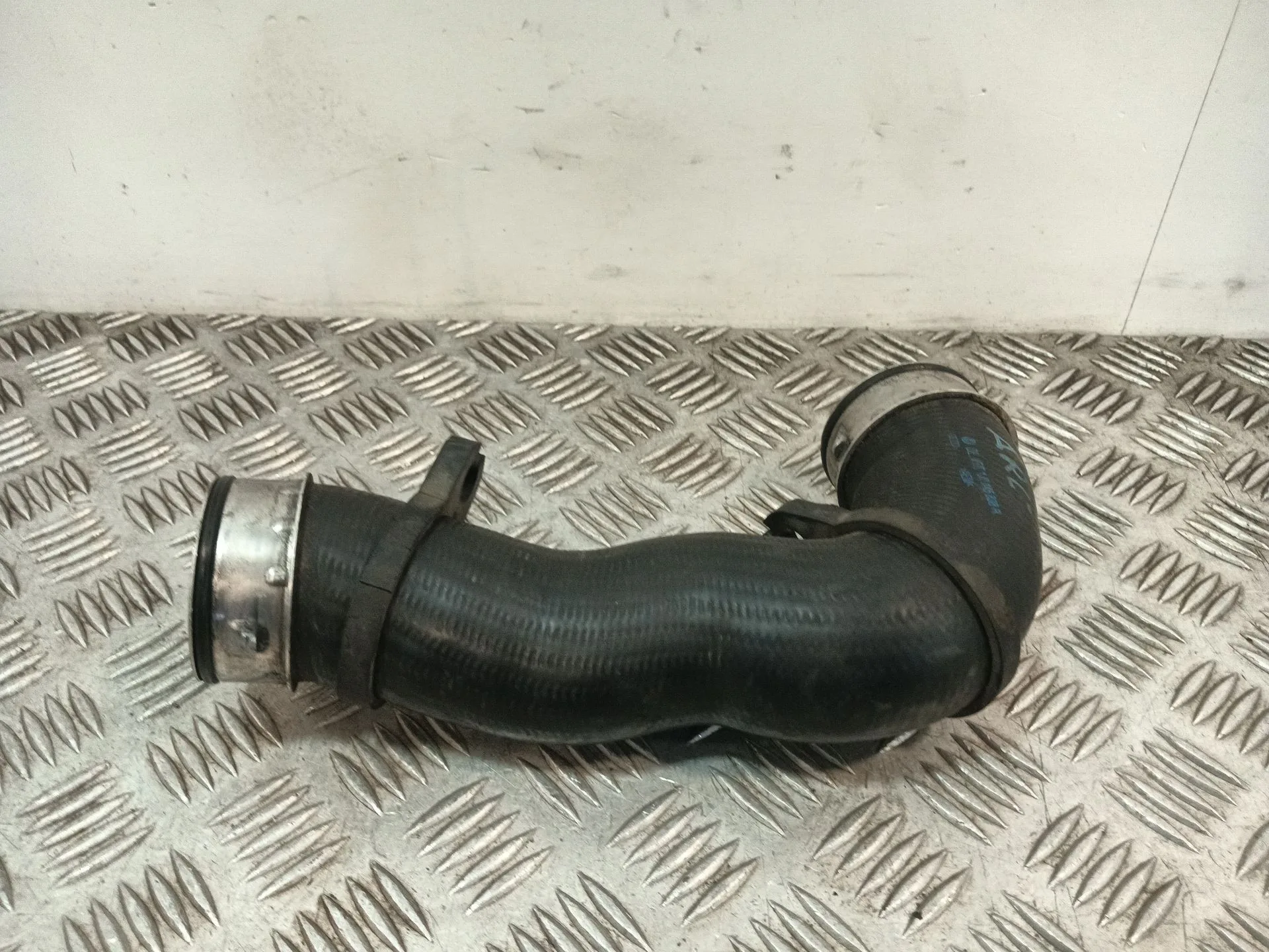 Tubo para Volkswagen Golf Iv (1J1)