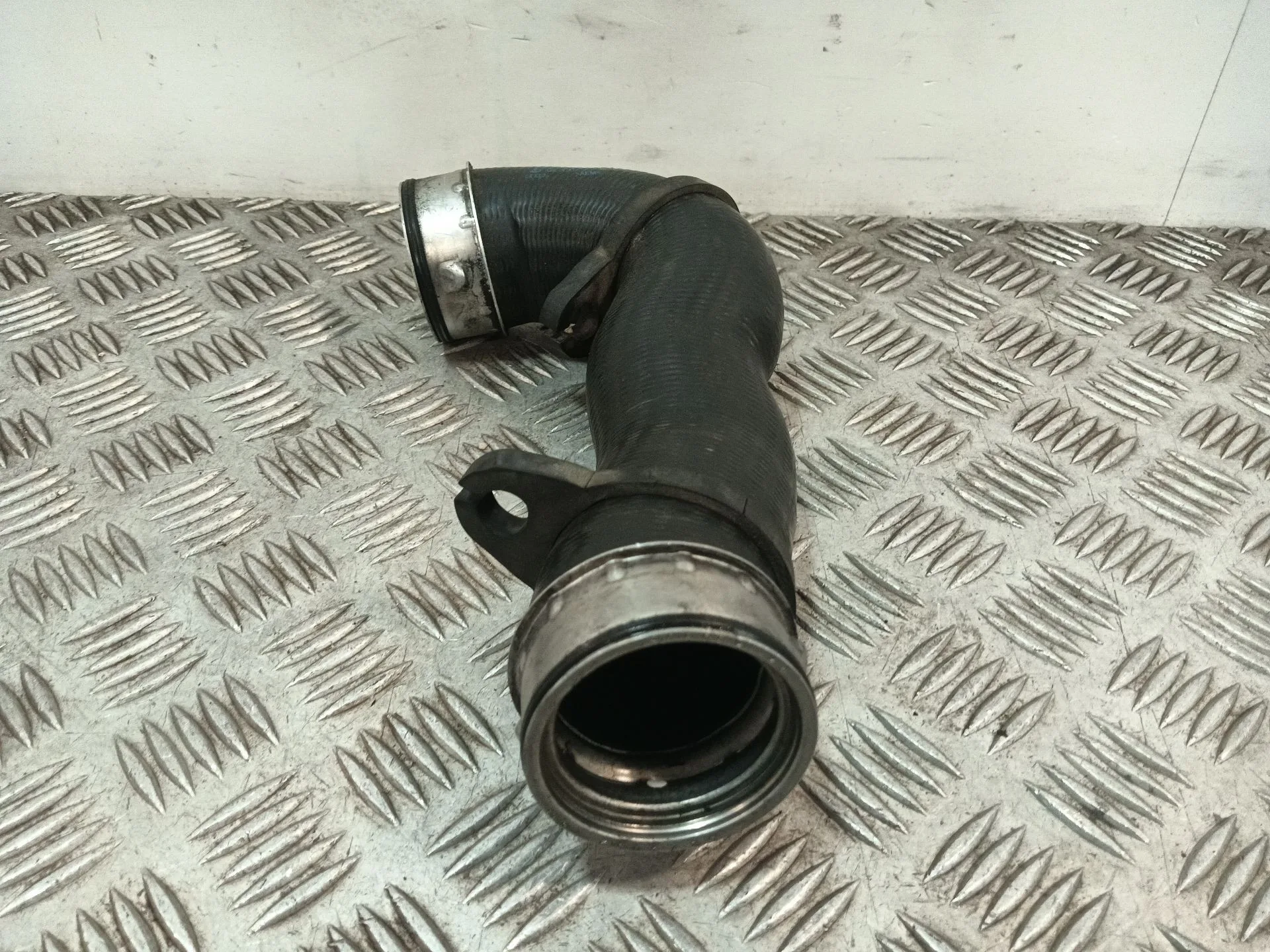 Tubo para Volkswagen Golf Iv (1J1)
