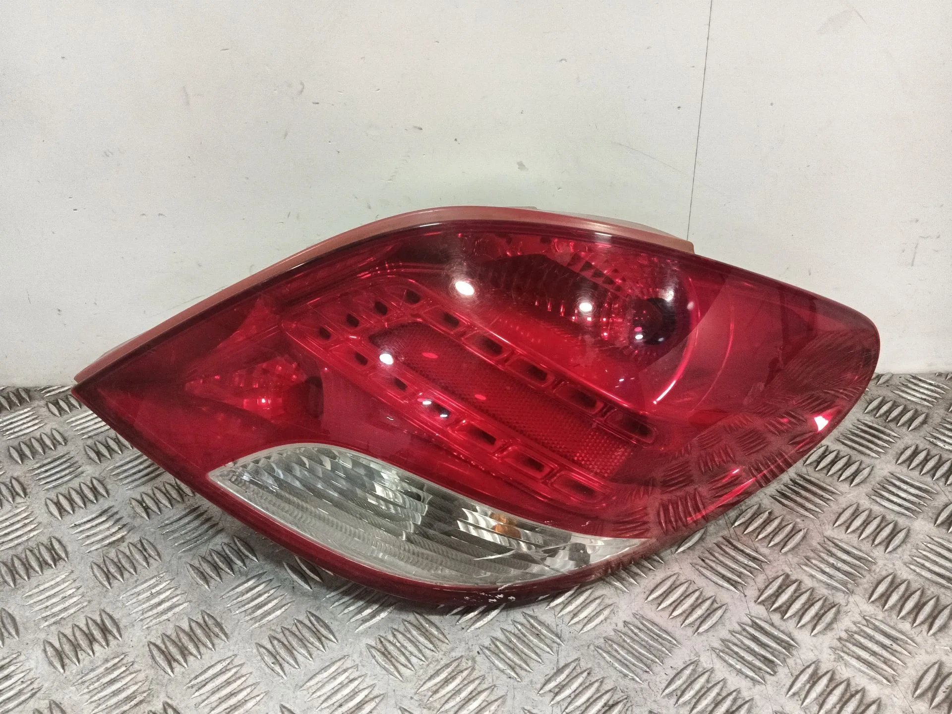 Piloto Trasero Derecho para Peugeot 207/207+ (Wa_, Wc_)