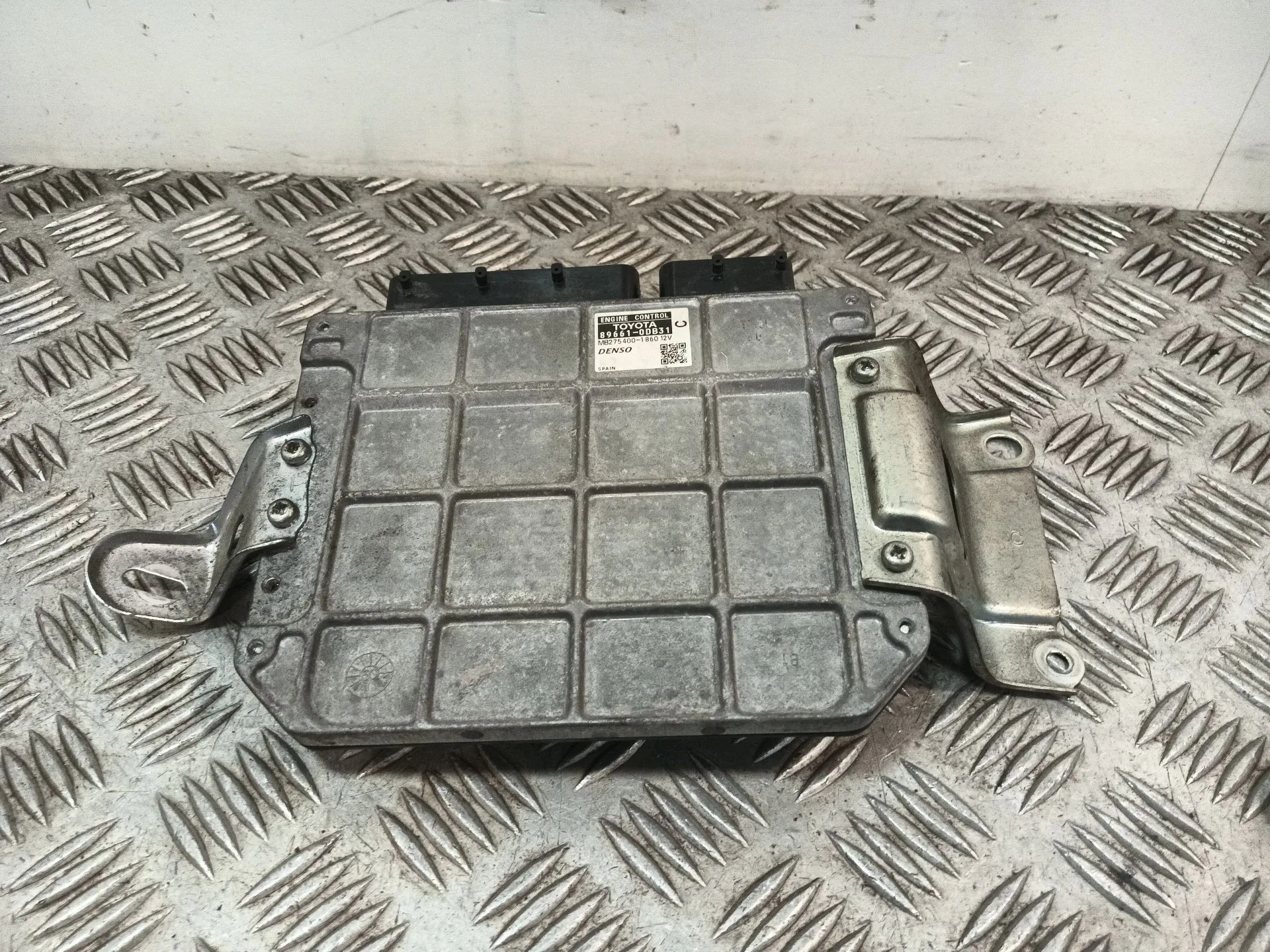 Centralita Motor Uce para Toyota Yaris
