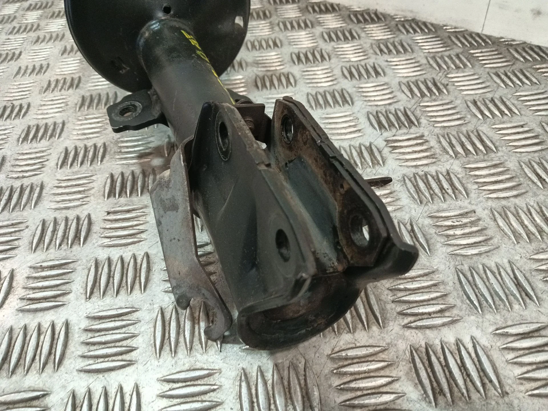 Amortiguador Delantero Izquierdo para Dacia Duster