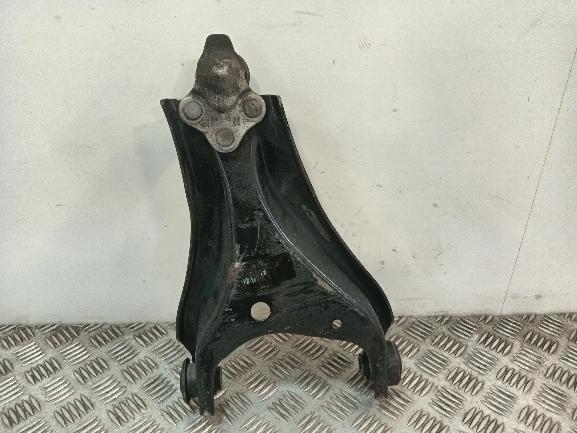 Brazo Suspension Inferior Delantero Izquierdo para Dacia Duster