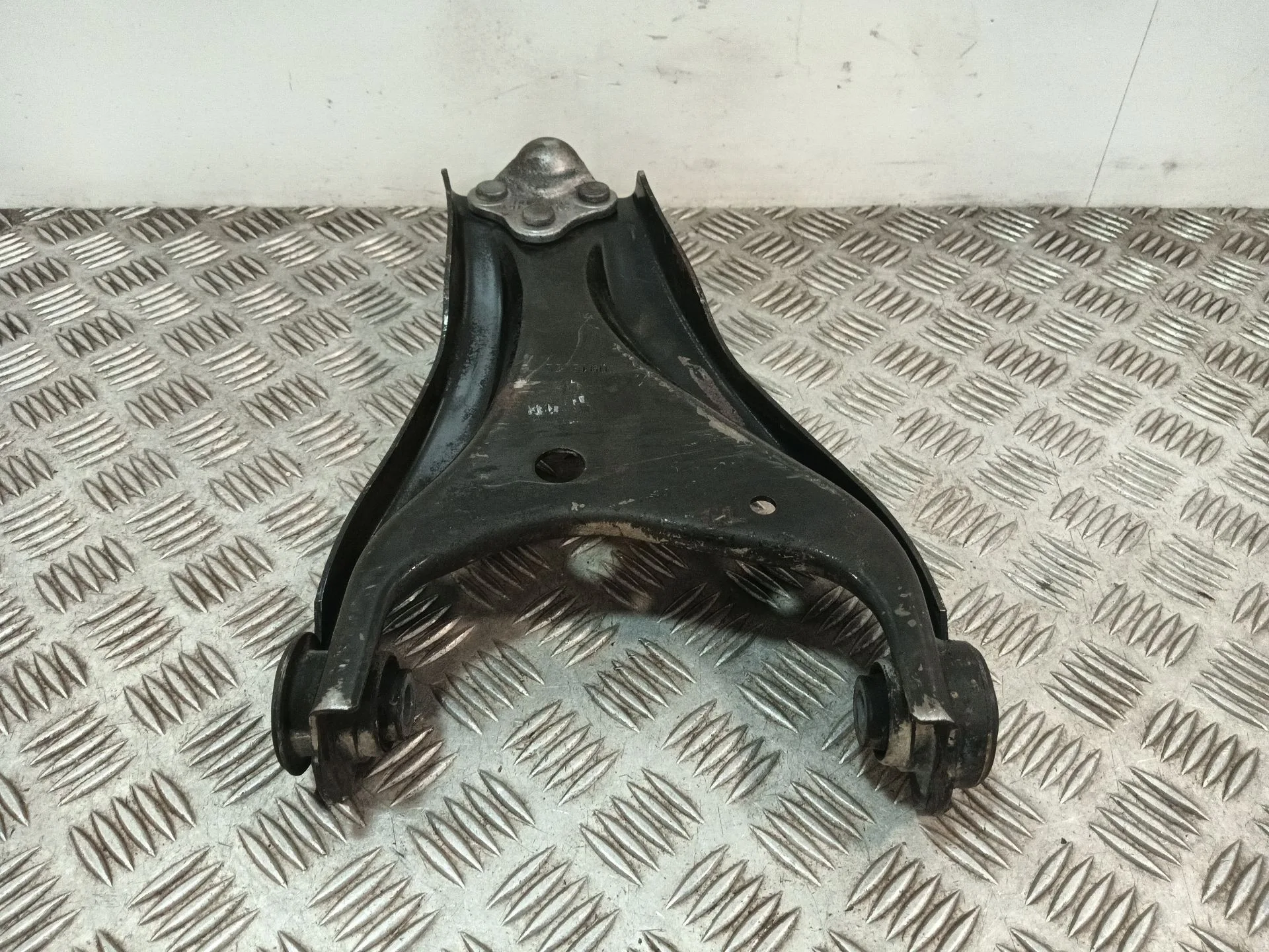 Brazo Suspension Inferior Delantero Izquierdo para Dacia Duster