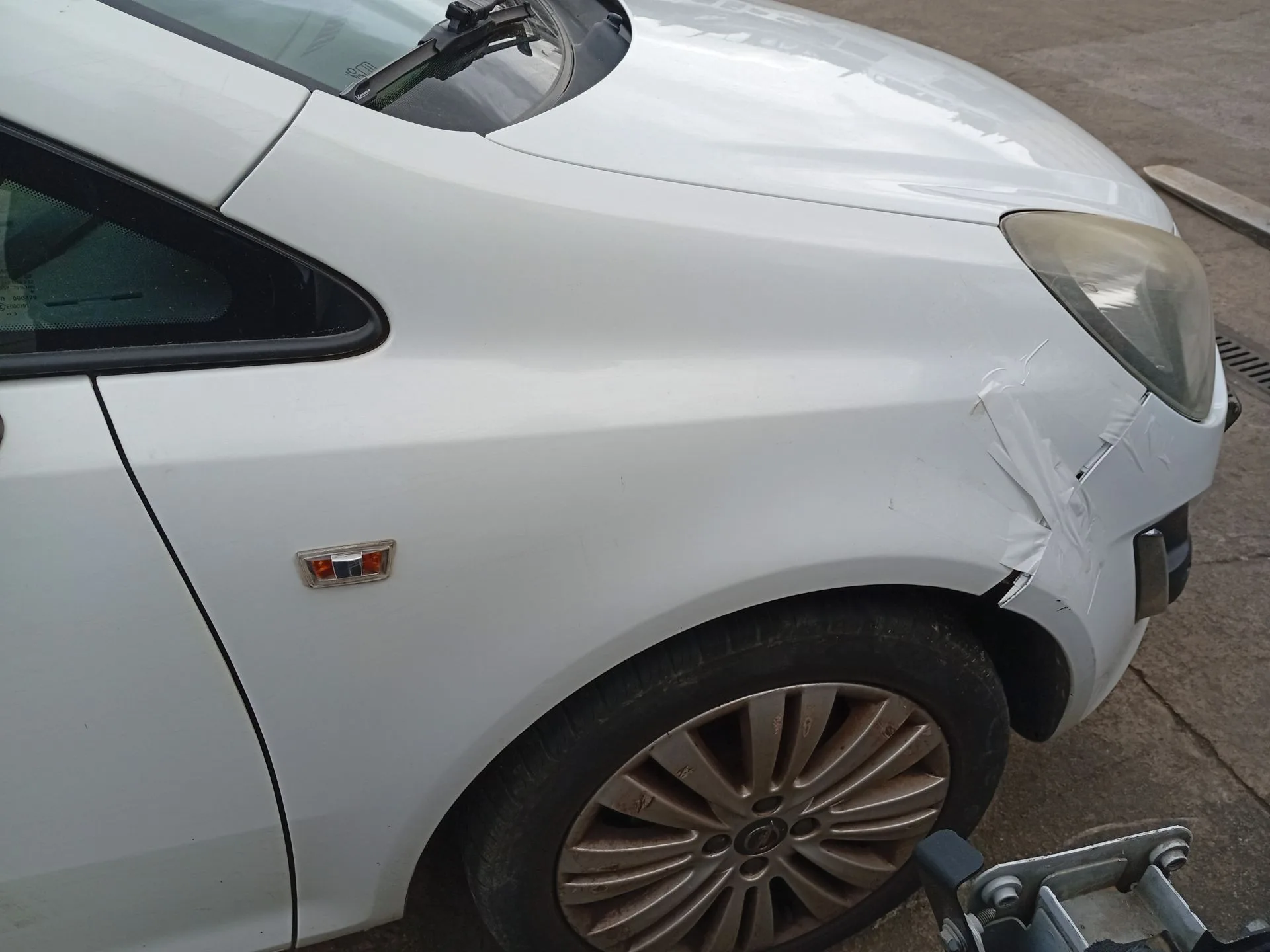 Aleta Delantera Derecha para Opel Corsa D (S07)