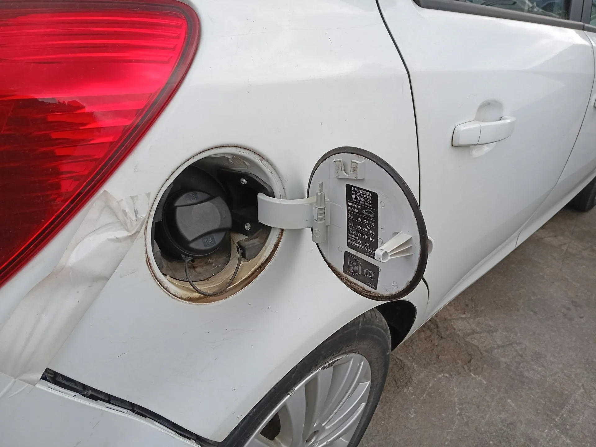 Deposito Combustible para Opel Corsa D (S07)