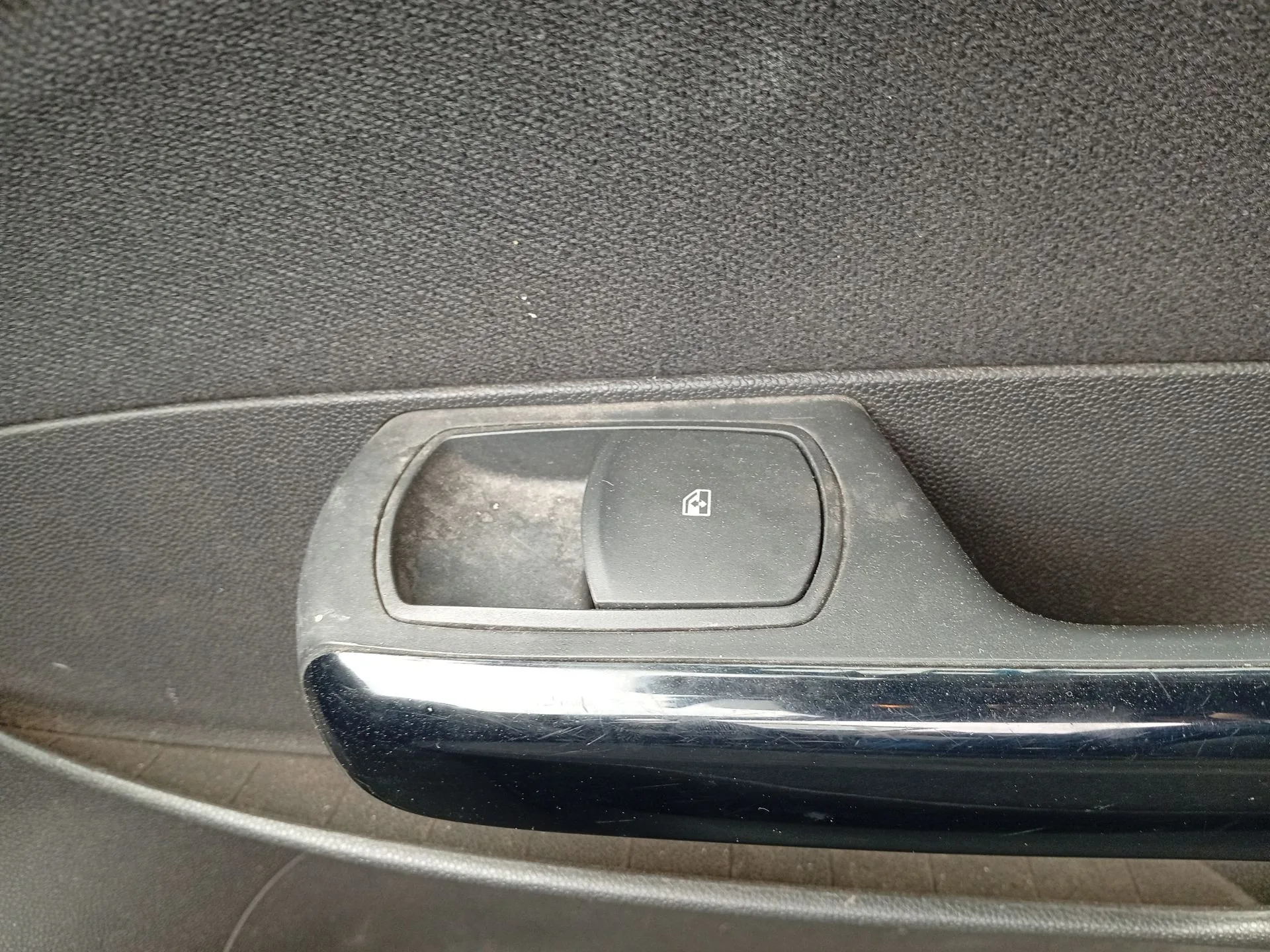 Mando Elevalunas Delantero Derecho para Opel Corsa D (S07)