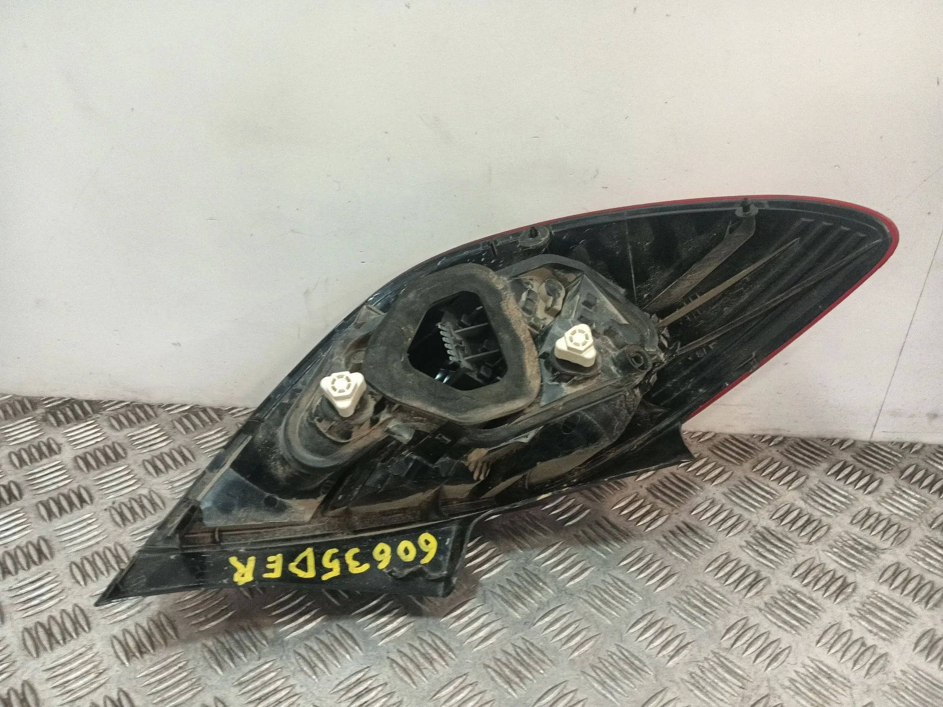 Piloto Trasero Derecho para Opel Corsa D (S07)