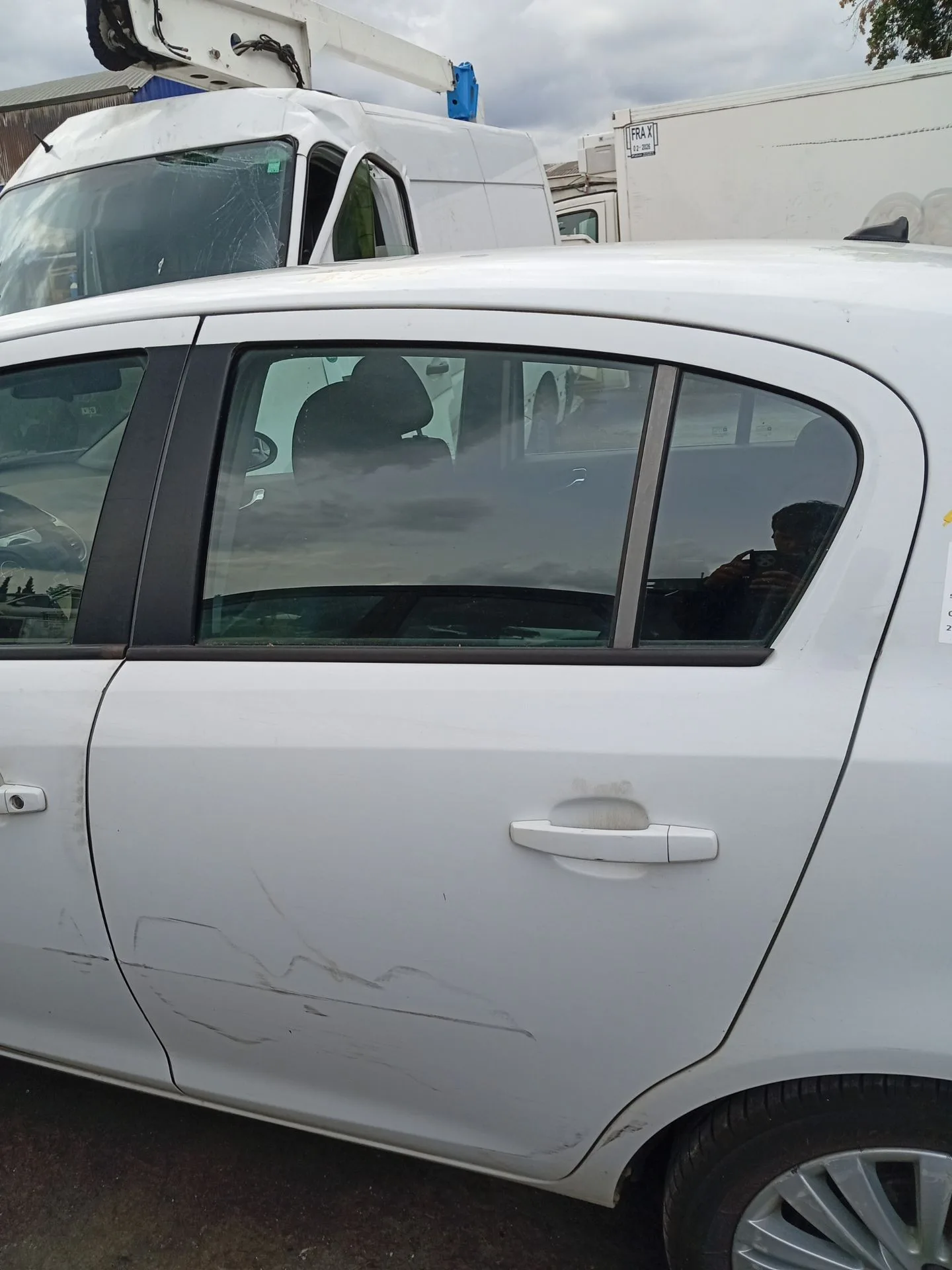 Puerta Trasera Izquierda para Opel Corsa D (S07)