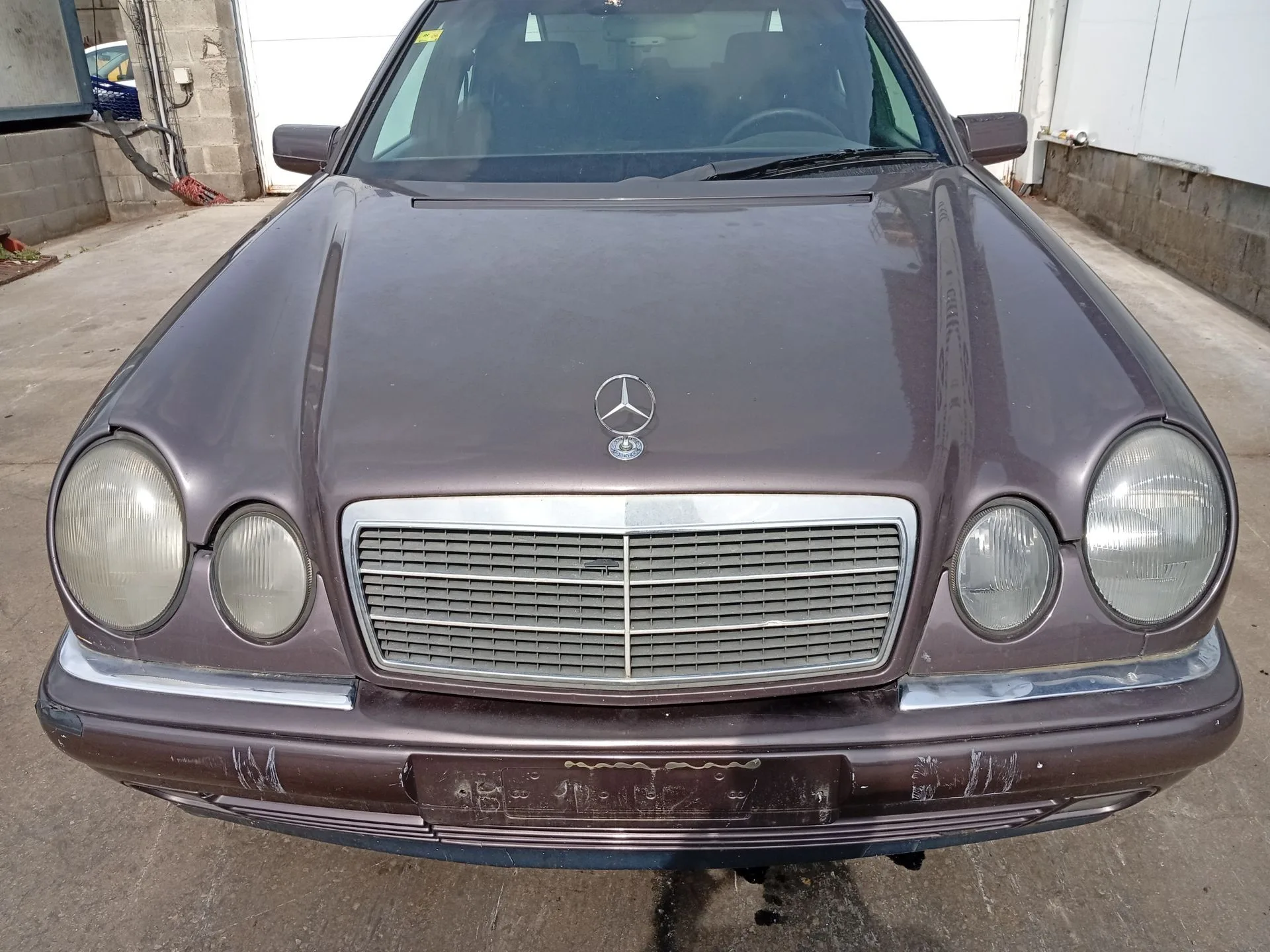 Capot Delantero para Mercedes-Benz Clase E (W210)