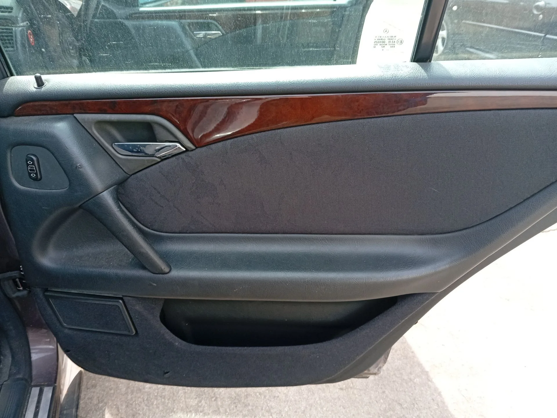 Elevalunas Trasero Derecho para Mercedes-Benz Clase E (W210)