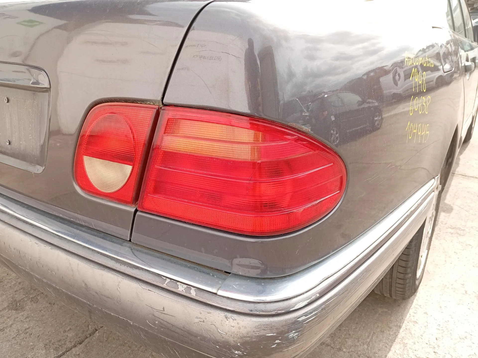 Piloto Trasero Derecho para Mercedes-Benz Clase E (W210)