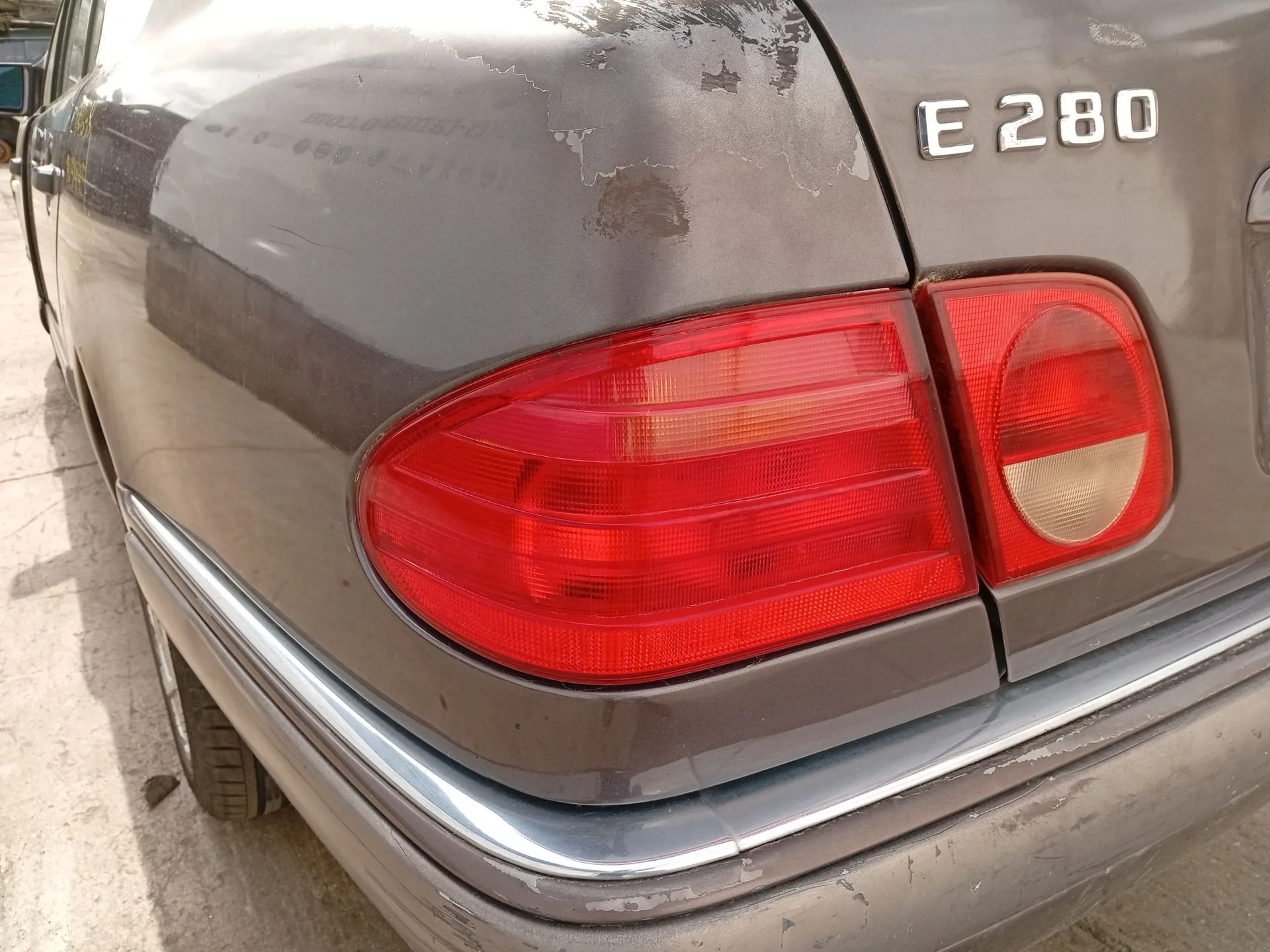 Piloto Trasero Izquierdo para Mercedes-Benz Clase E (W210)