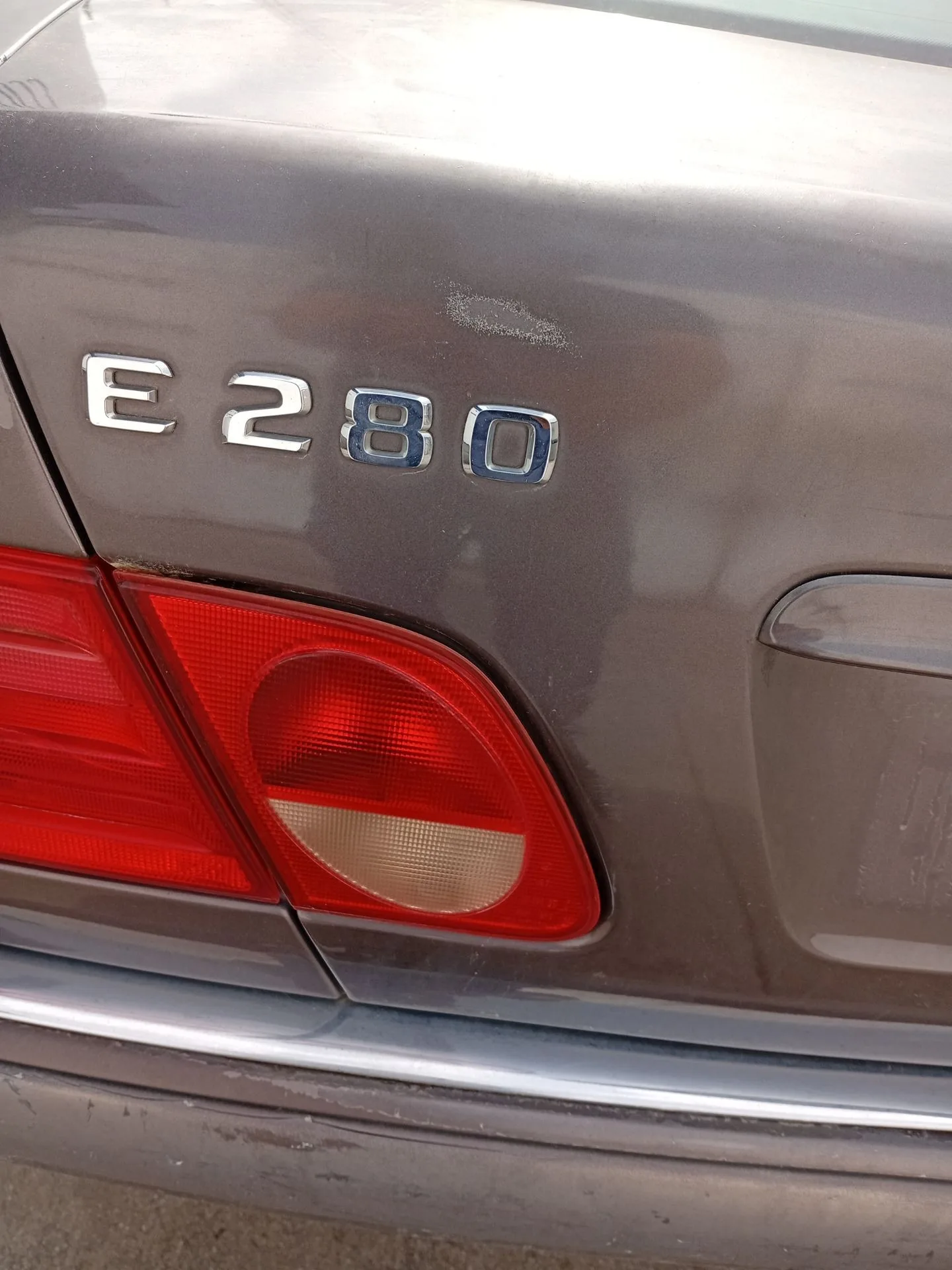 Piloto Trasero Izquierdo Interior para Mercedes-Benz Clase E (W210)