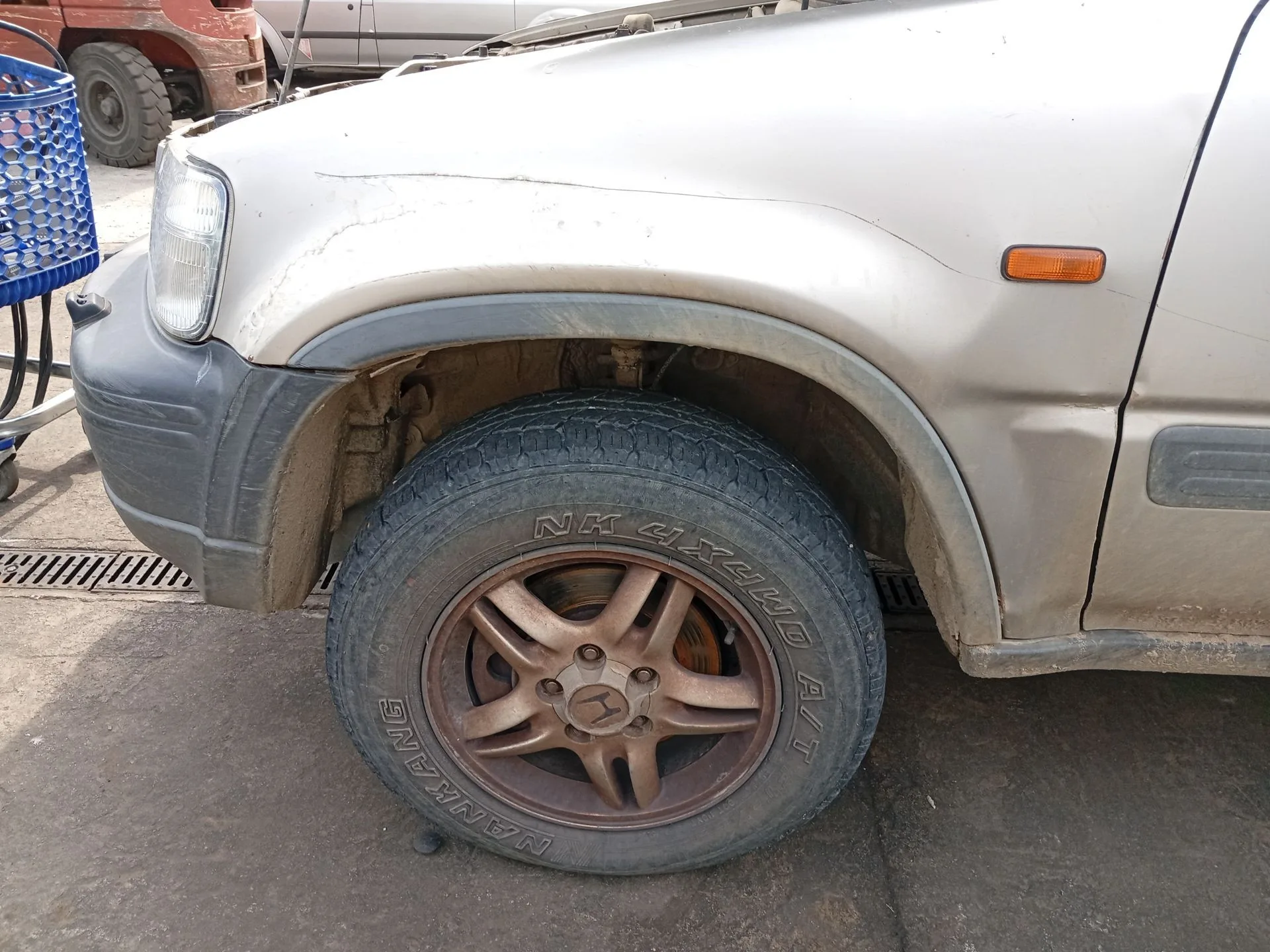 Aletin Delantero Izquierdo para Honda Cr-V I (Rd)