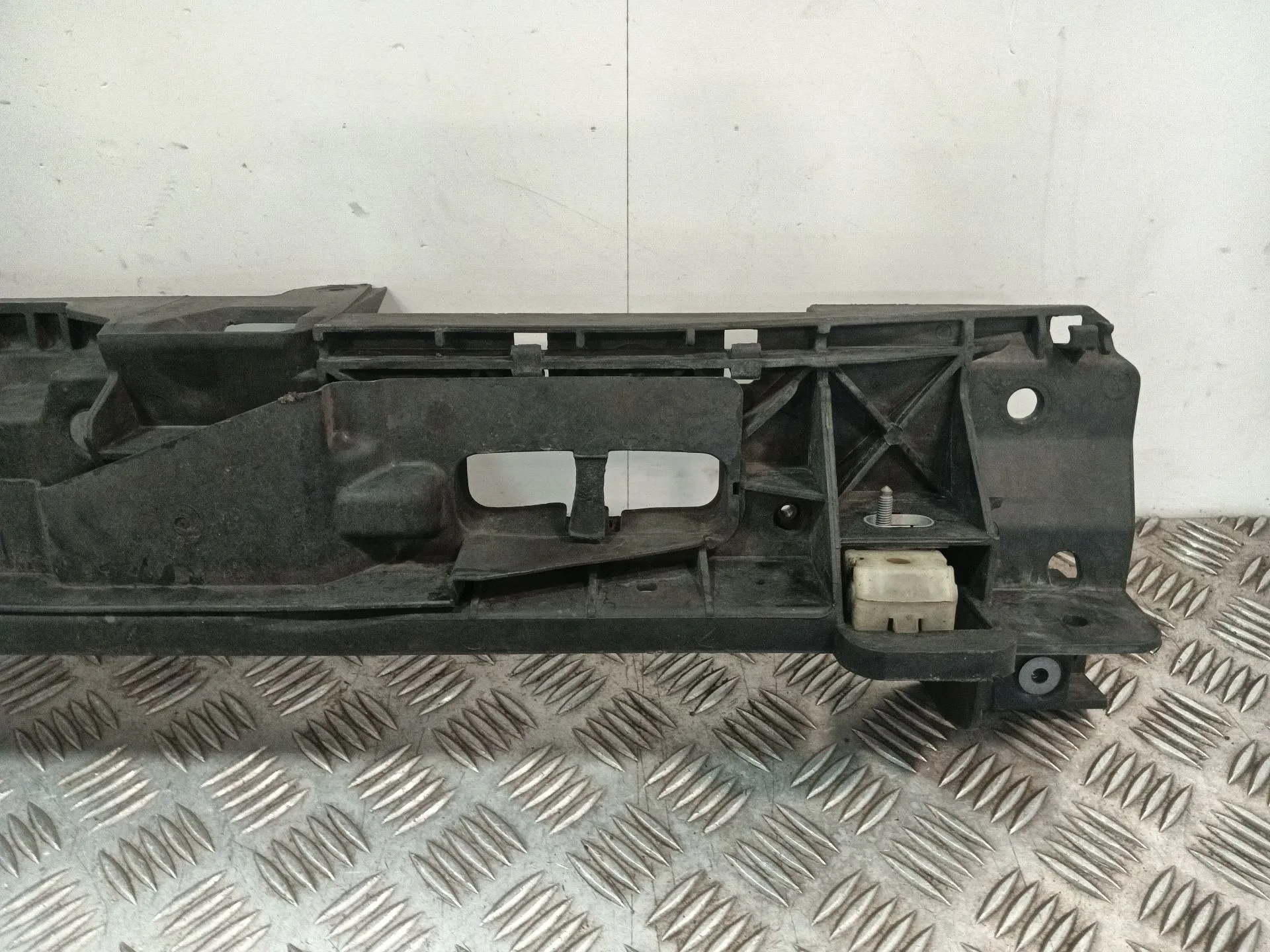 Travesano Superior Delantero para Peugeot 3008 Ii Suv (Mc_, Mr_, Mj_, M4_)