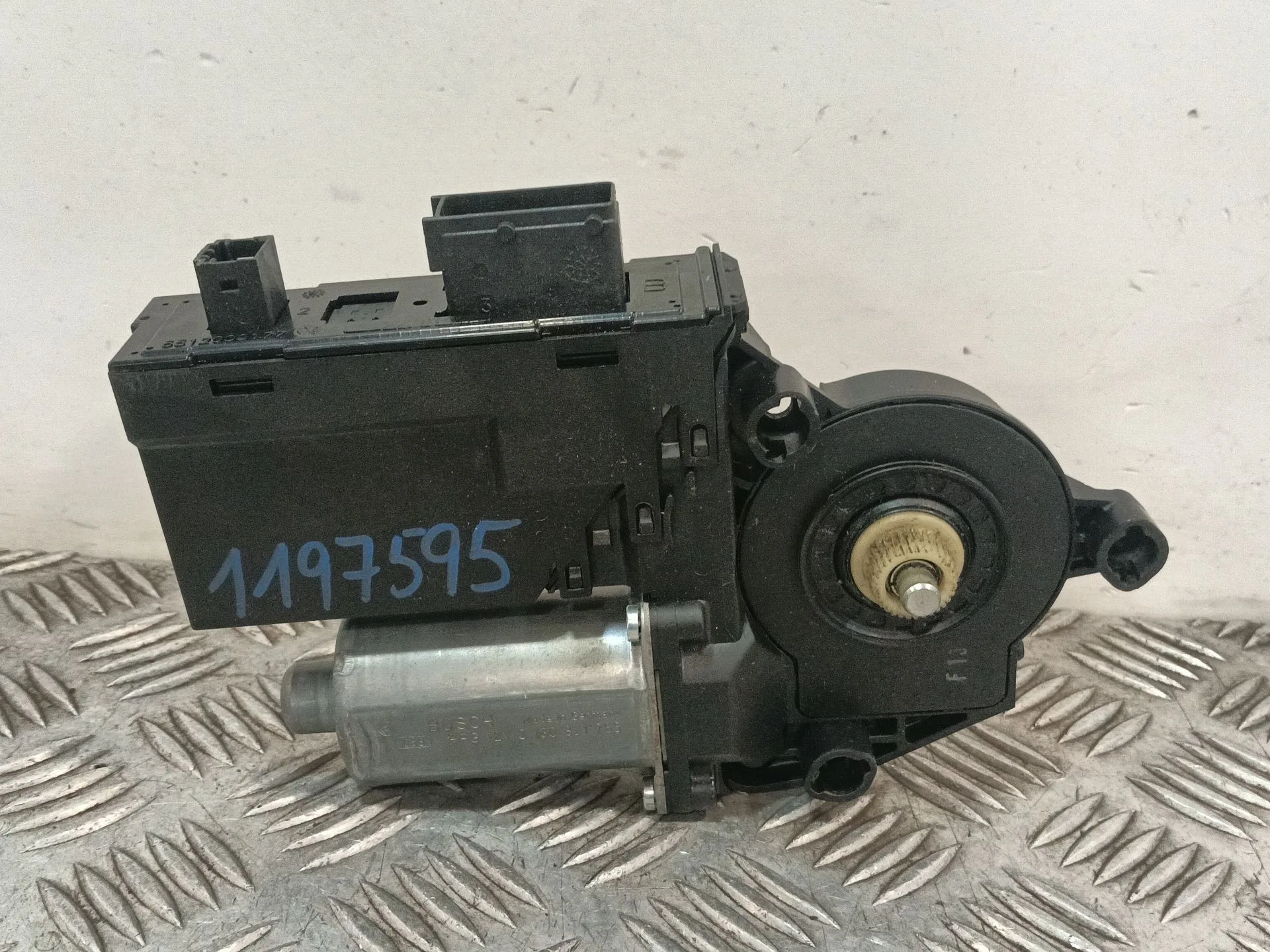 Motor Elevalunas Delantero Derecho para Peugeot 307 Cc (3B)