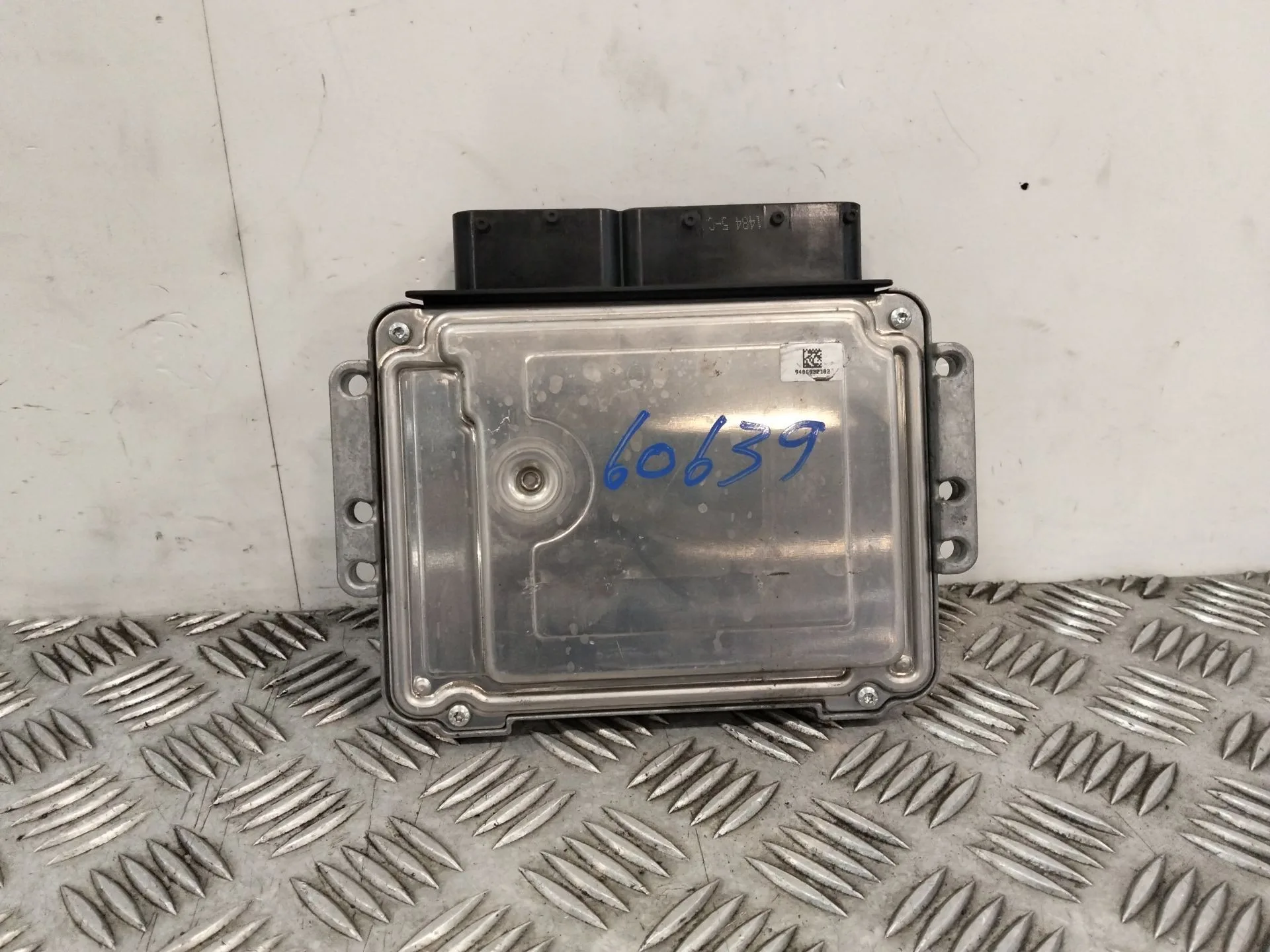 Centralita Motor Uce para Kia Carens Iv