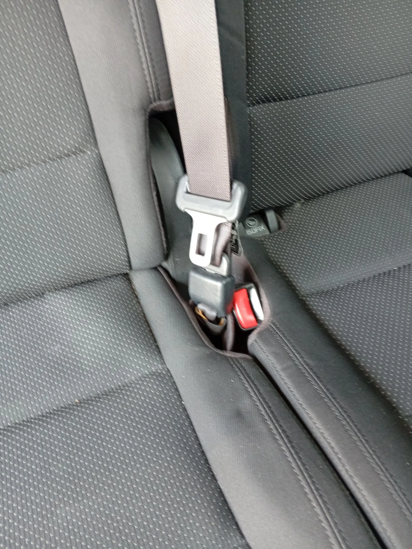 Enganche Cinturon Trasero Central para Kia Carens Iv