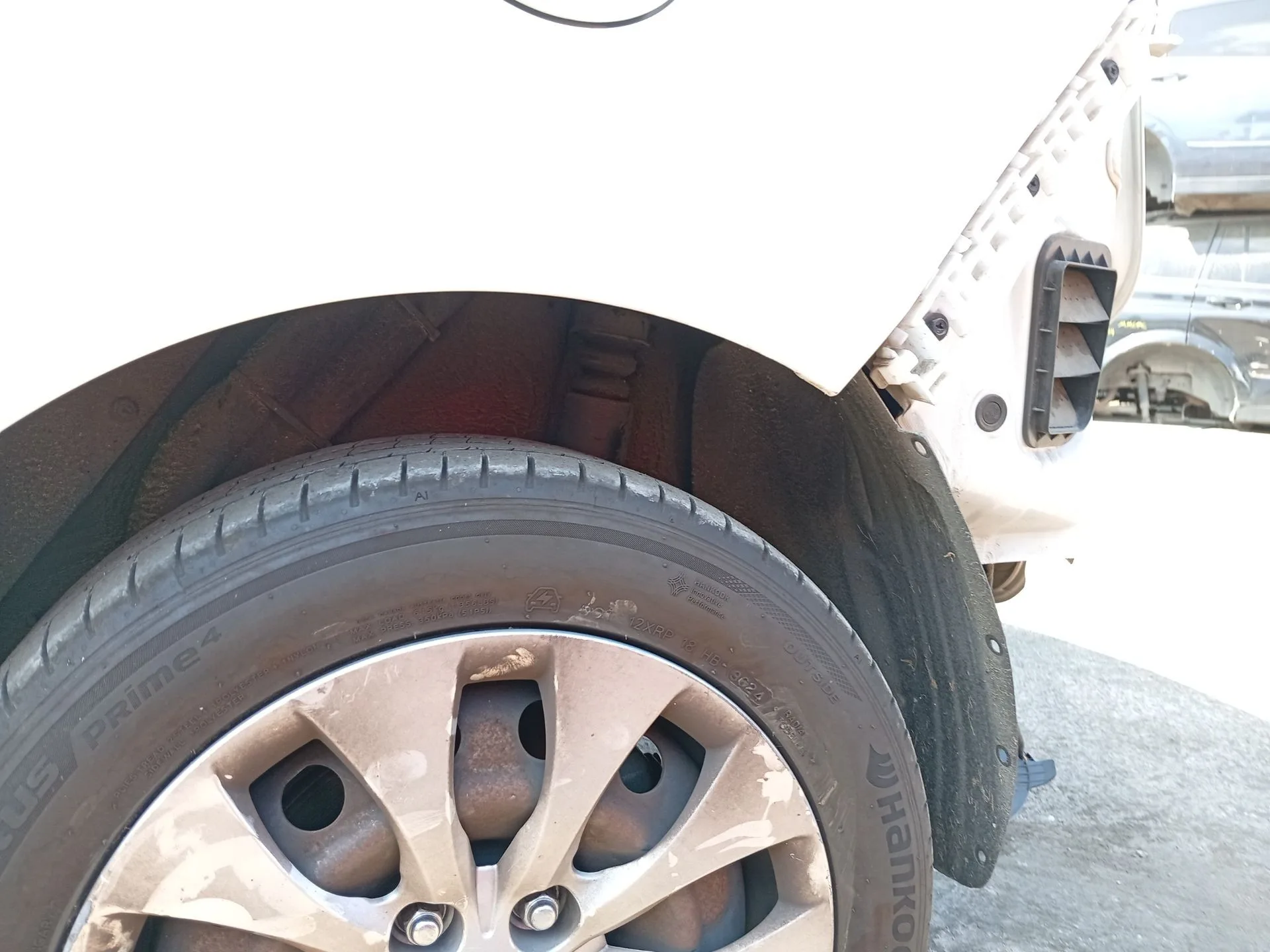 Paso De Rueda Trasero Izquierdo para Kia Carens Iv