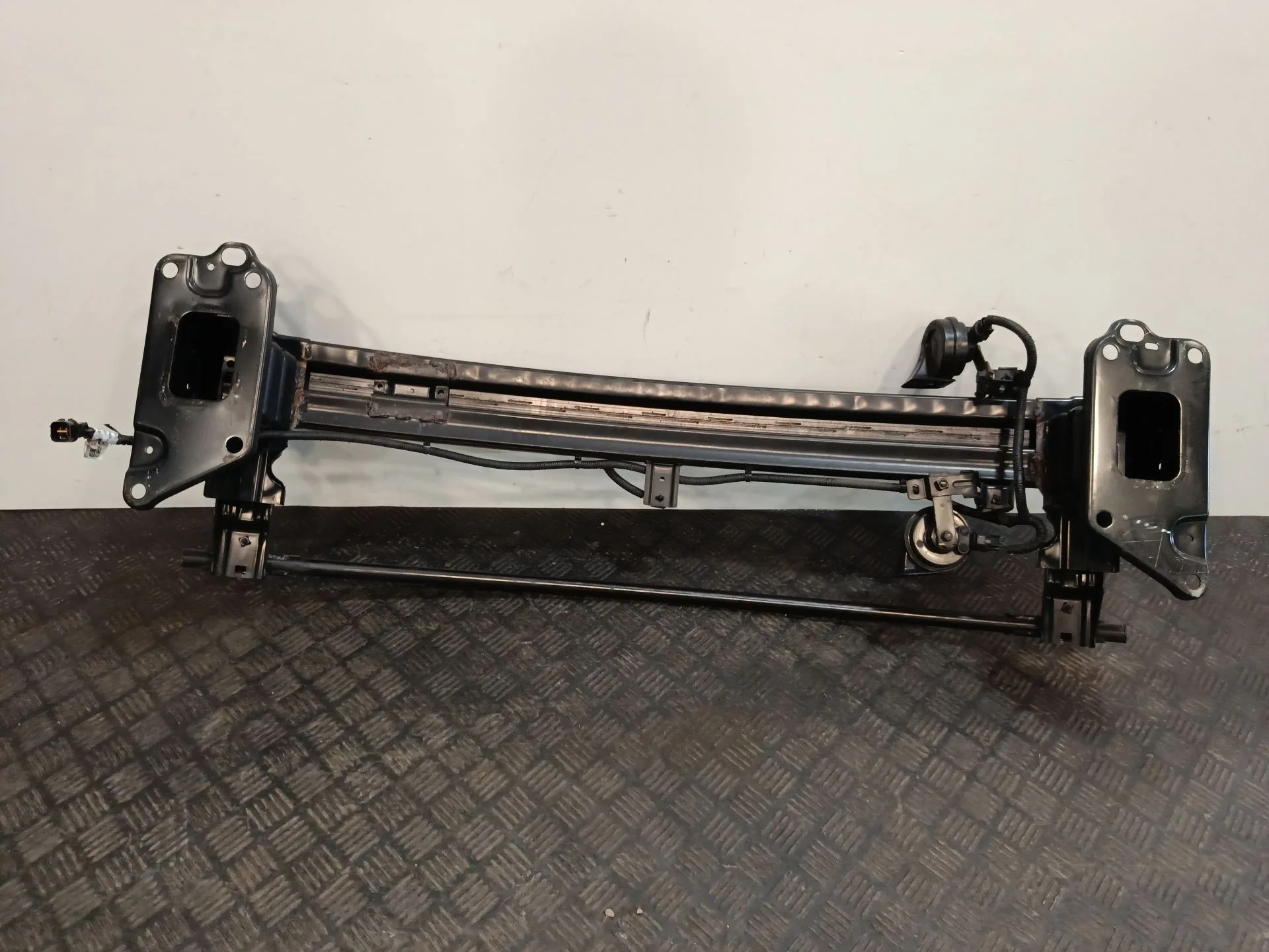 Refuerzo Paragolpes Delantero para Kia Carens Iv