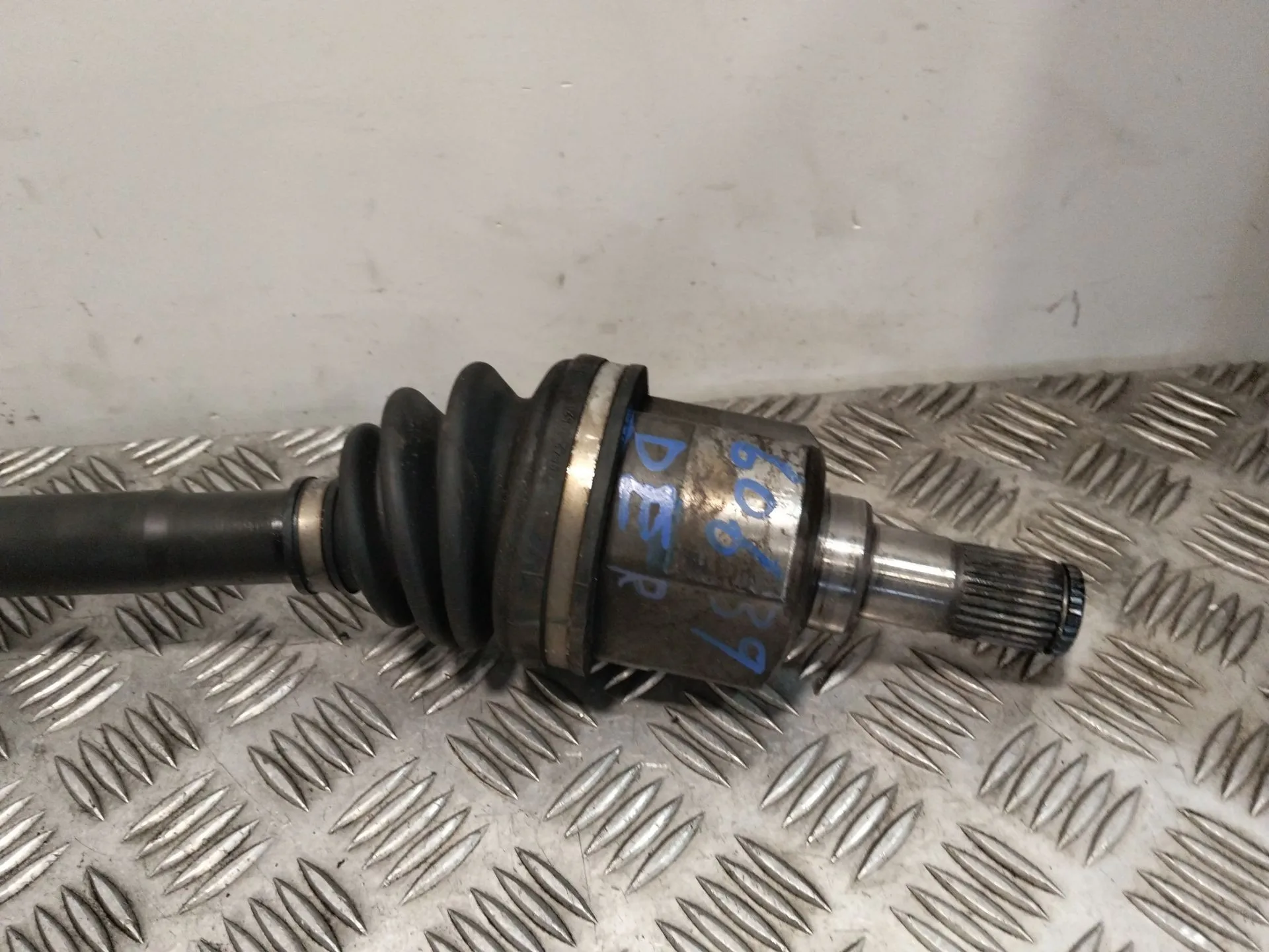 Transmision Delantera Derecha para Kia Carens Iv