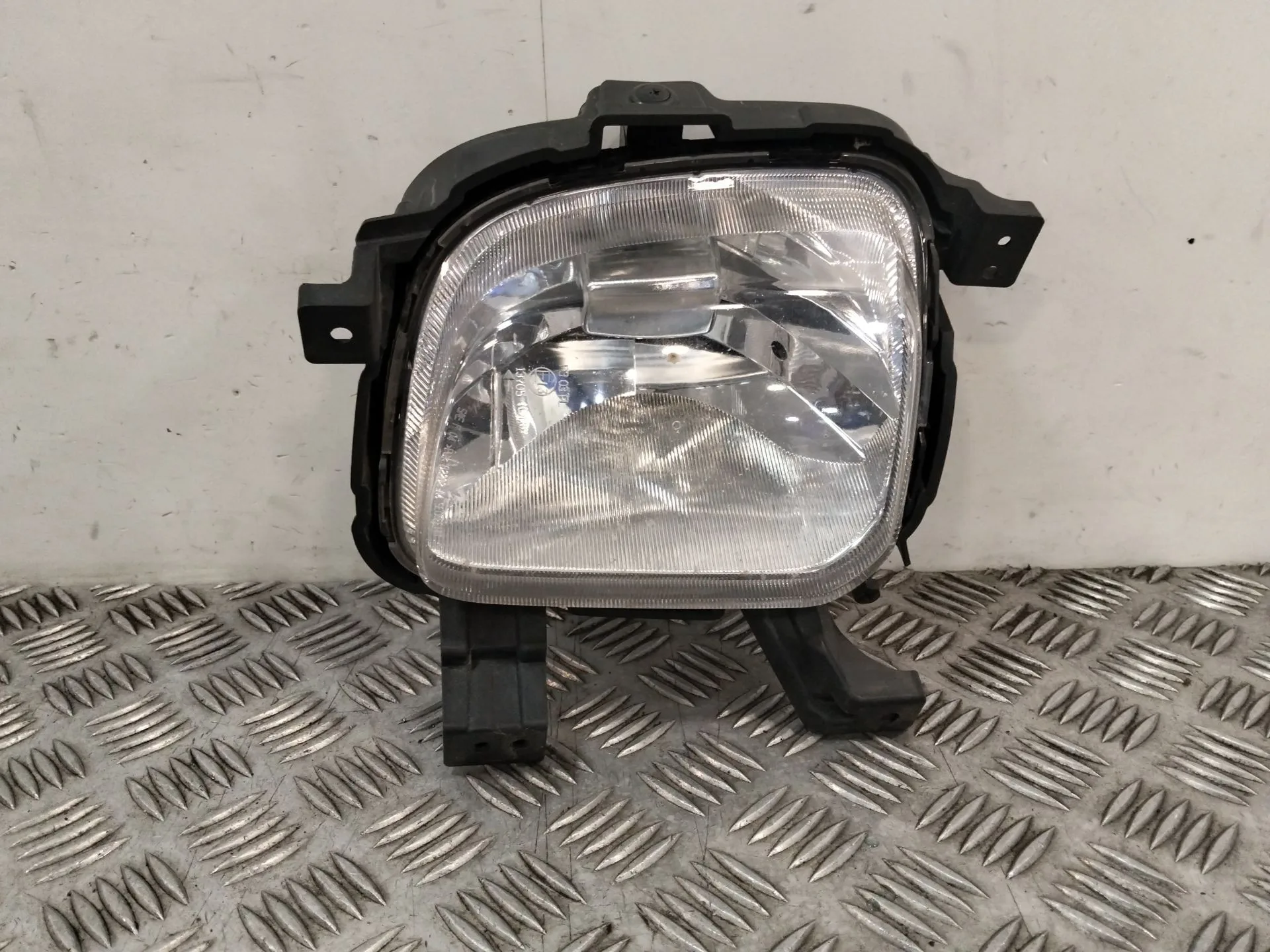 Faro Antiniebla Derecho para Kia Carens Iv
