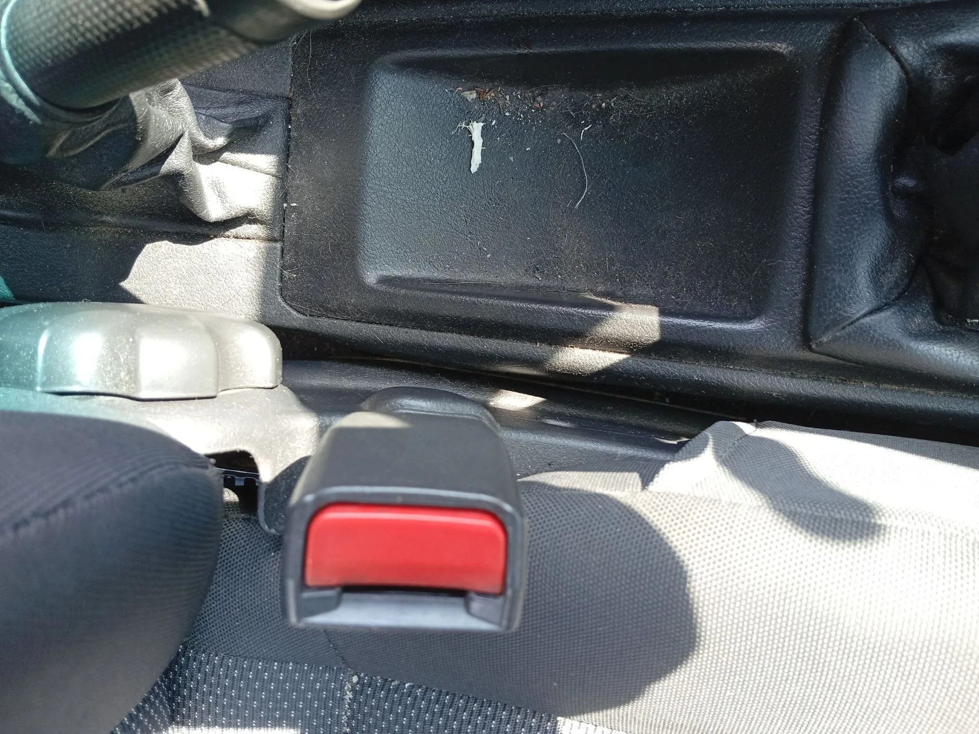 Enganche Cinturon Delantero Derecho para Chevrolet Aveo / Kalos Hatchback (T250, T255)